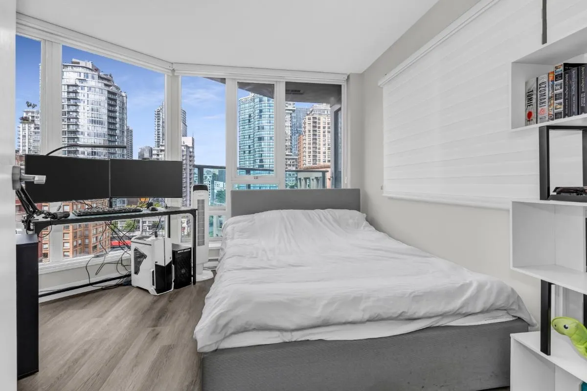 788 Hamilton Street #1805
