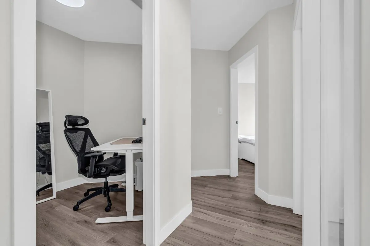 788 Hamilton Street #1805