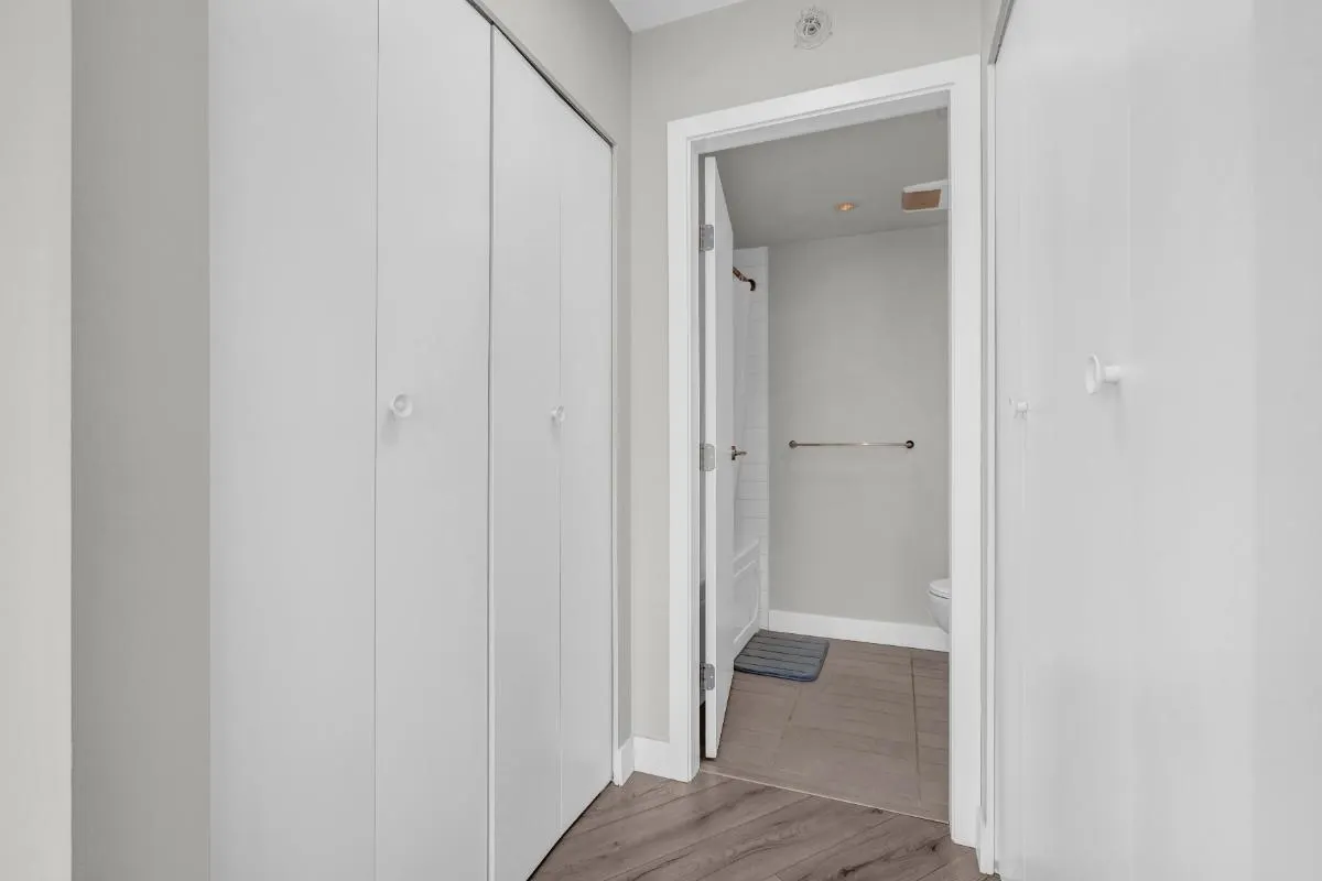 788 Hamilton Street #1805