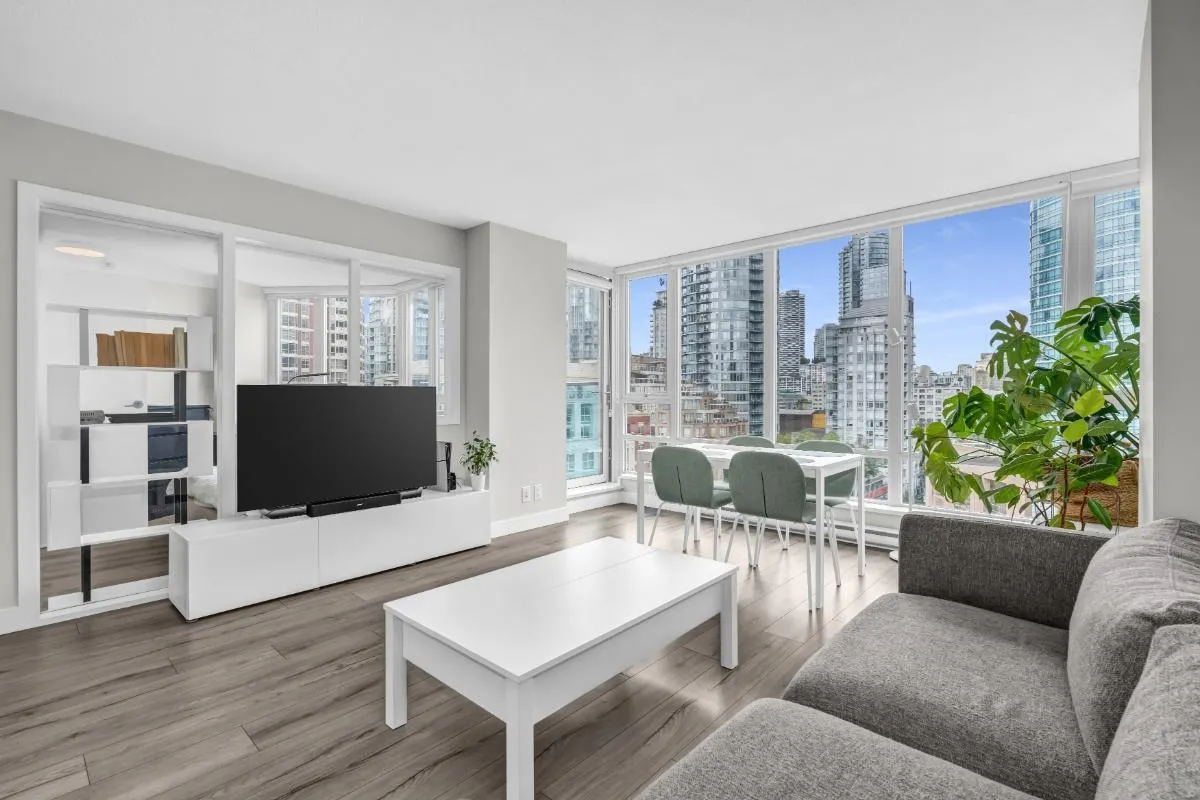 788 Hamilton Street #1805