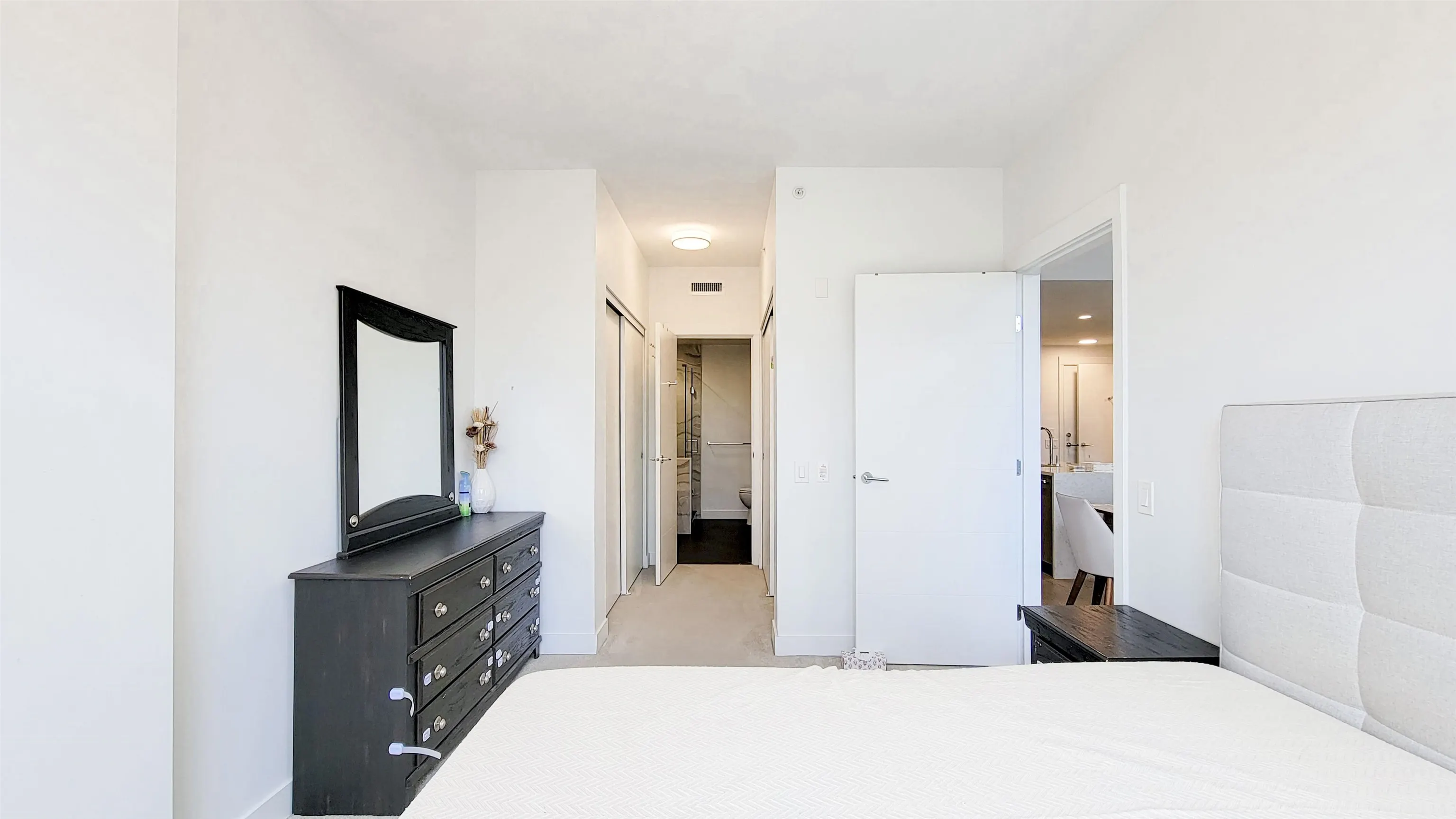 469 W King Edward Avenue #208