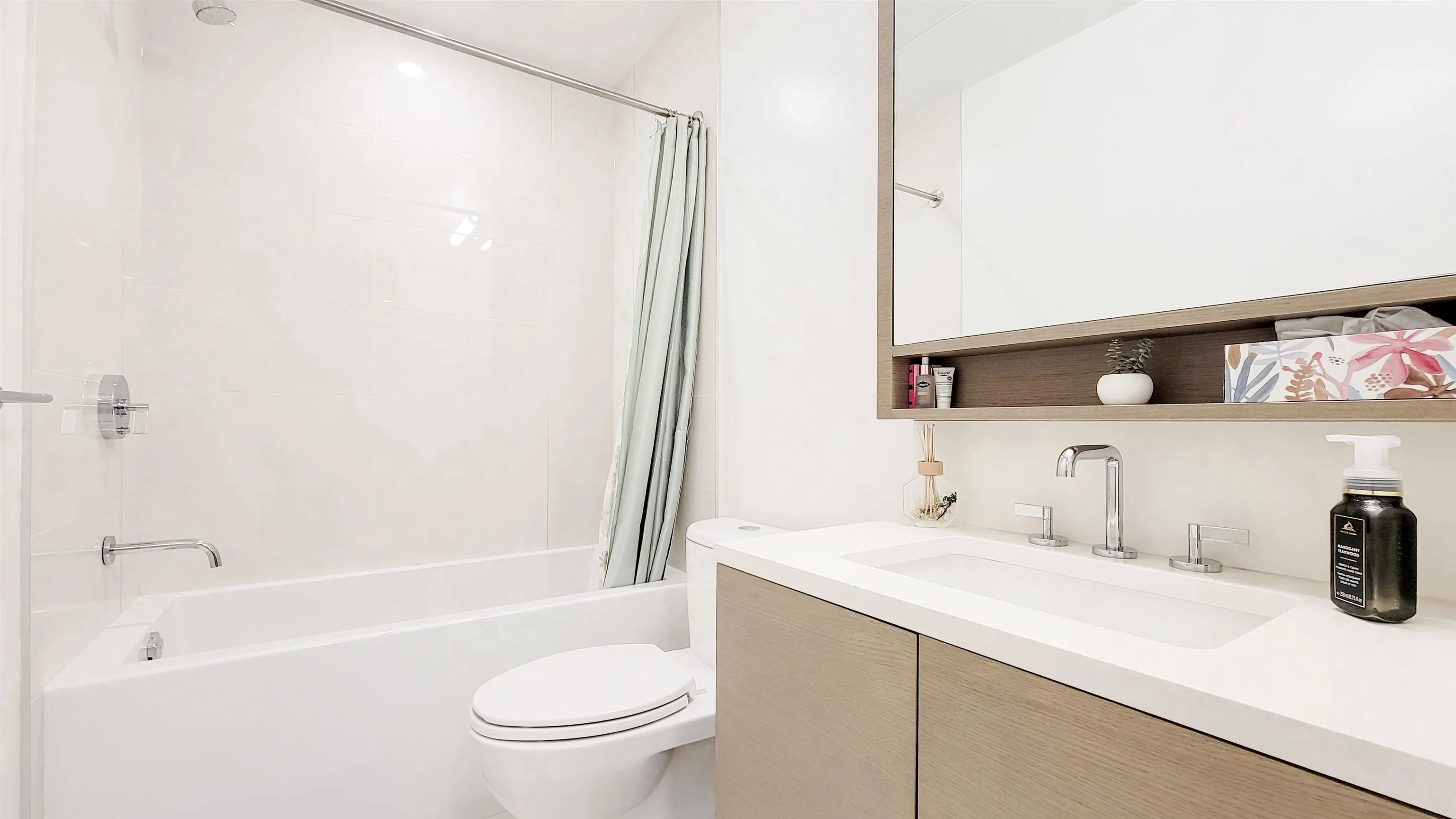 469 W King Edward Avenue #208