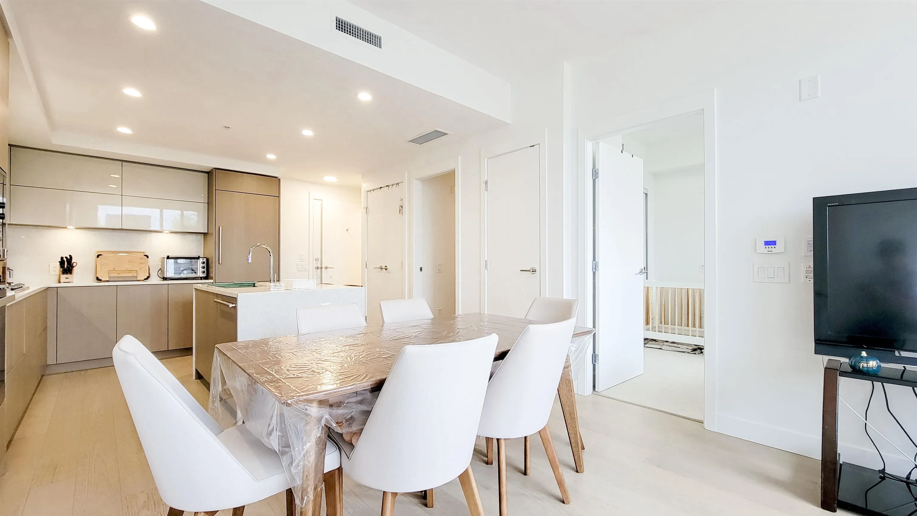 469 W King Edward Avenue #208