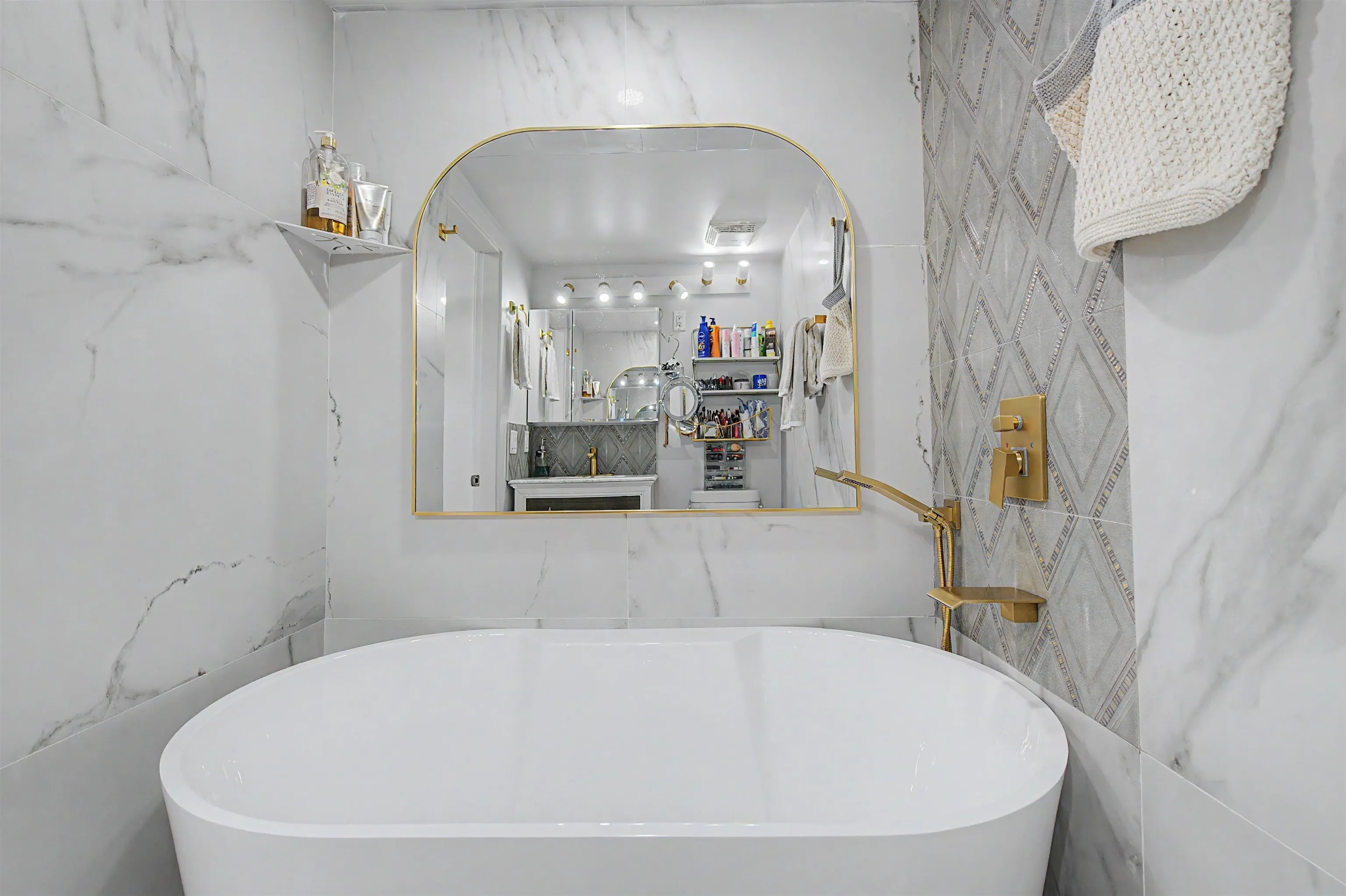 1115 Elm Street