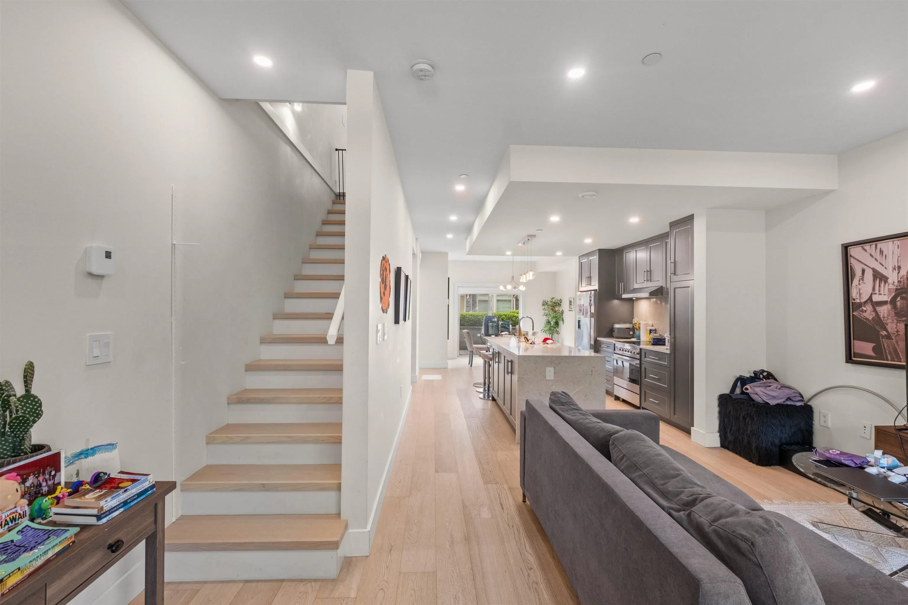 115 W Queens Road #5