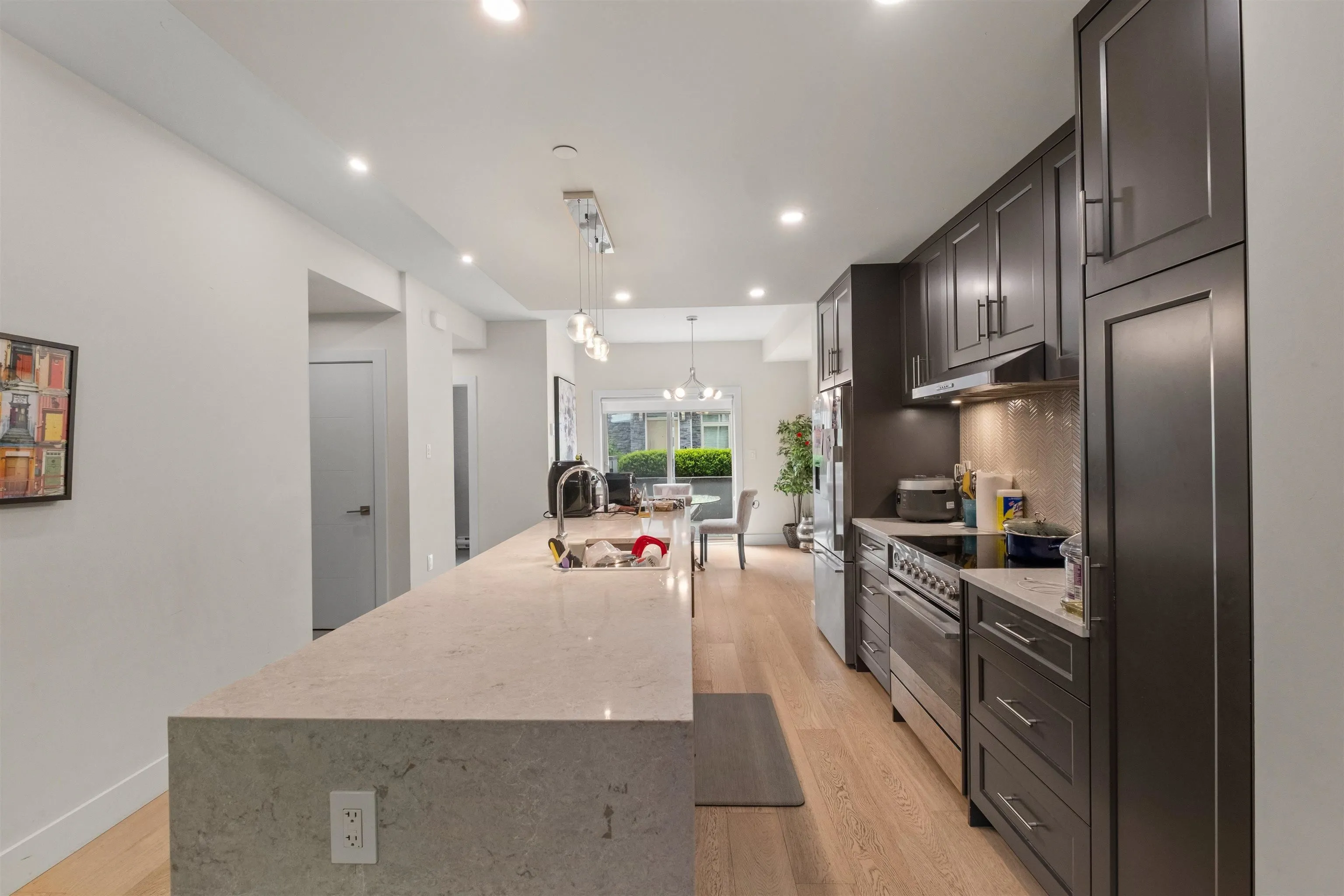 115 W Queens Road #5