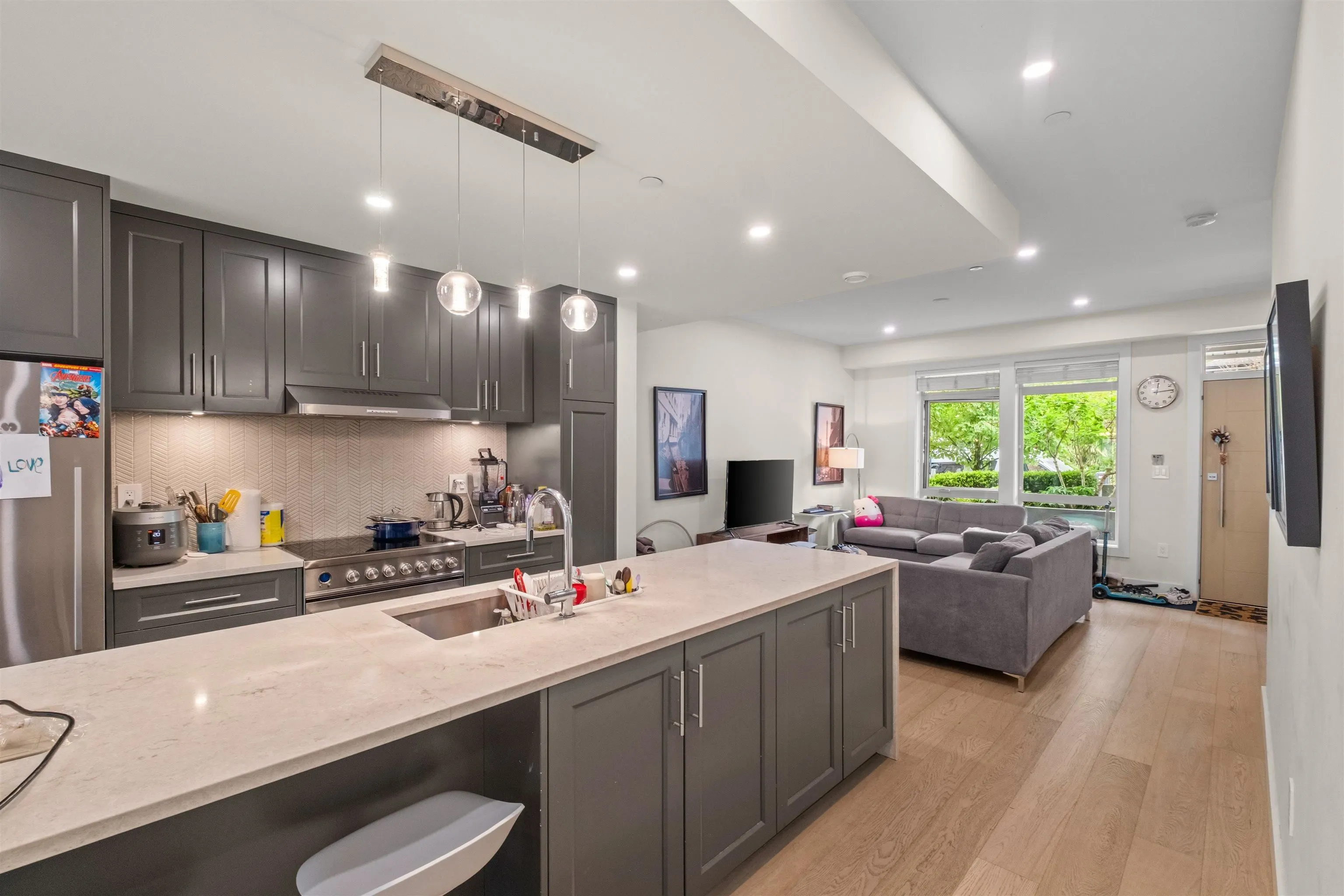 115 W Queens Road #5