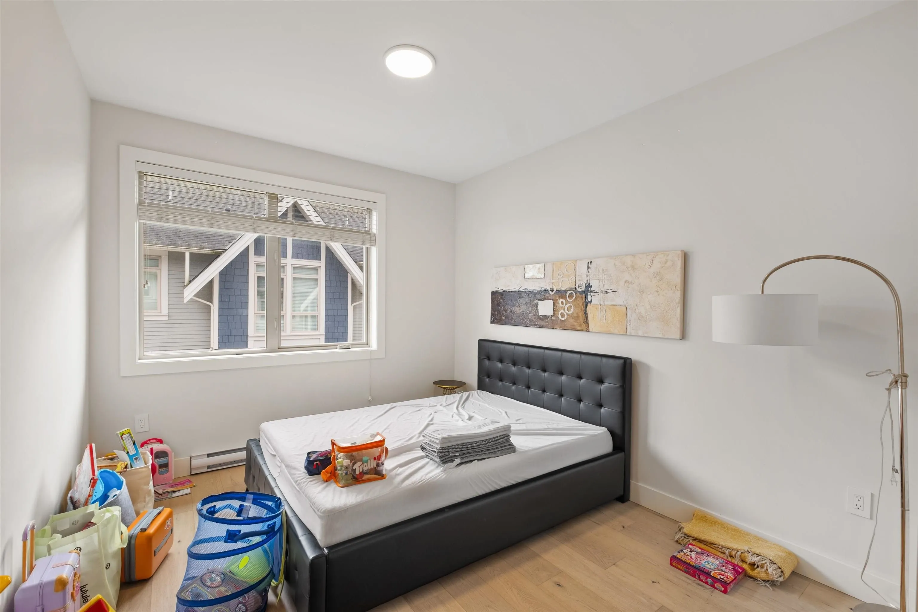 115 W Queens Road #5