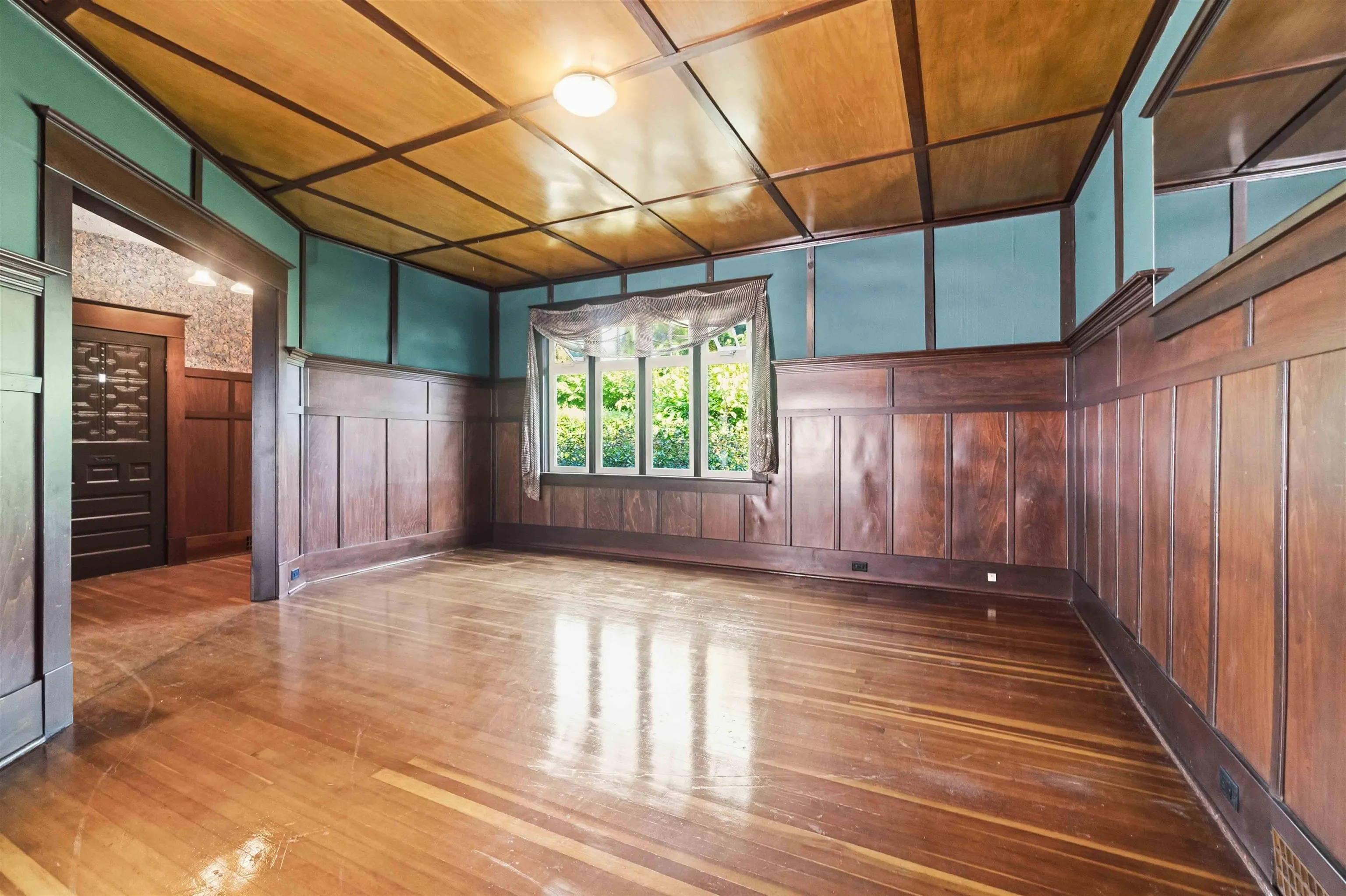 205 Fourth Avenue