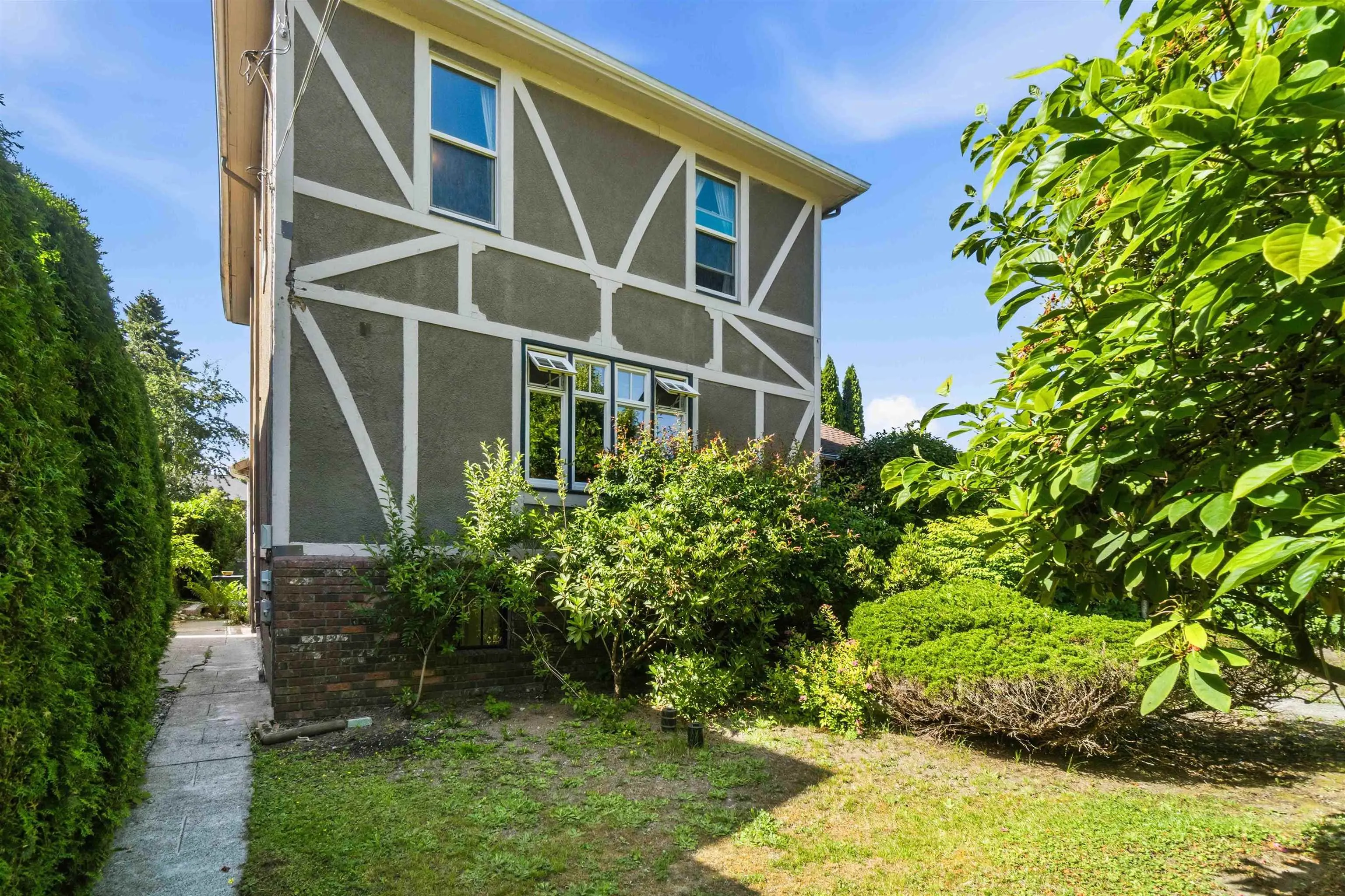 205 Fourth Avenue