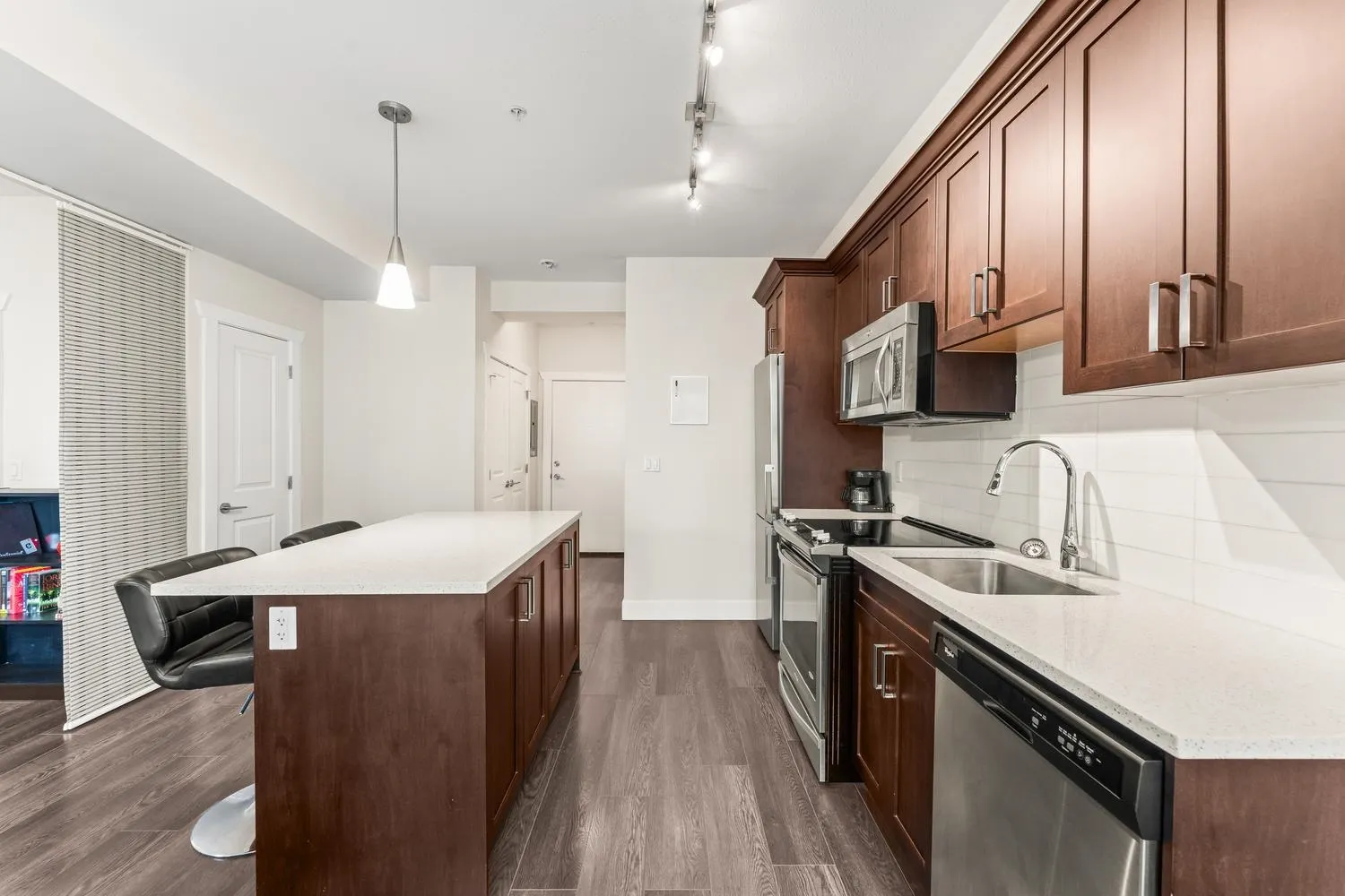 2288 Welcher Avenue #206