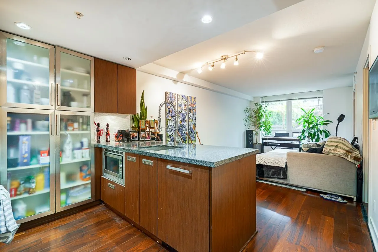 1055 Richards Street #210