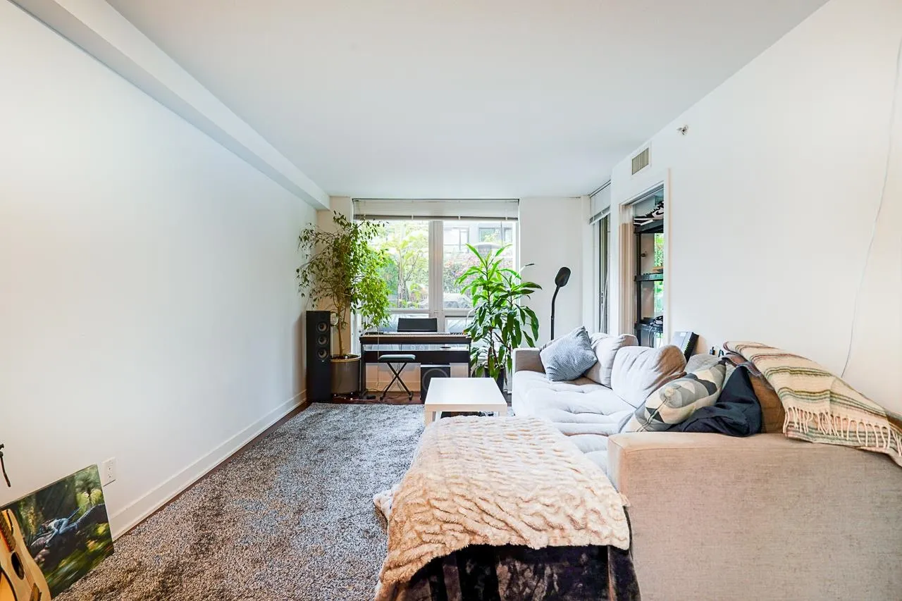 1055 Richards Street #210