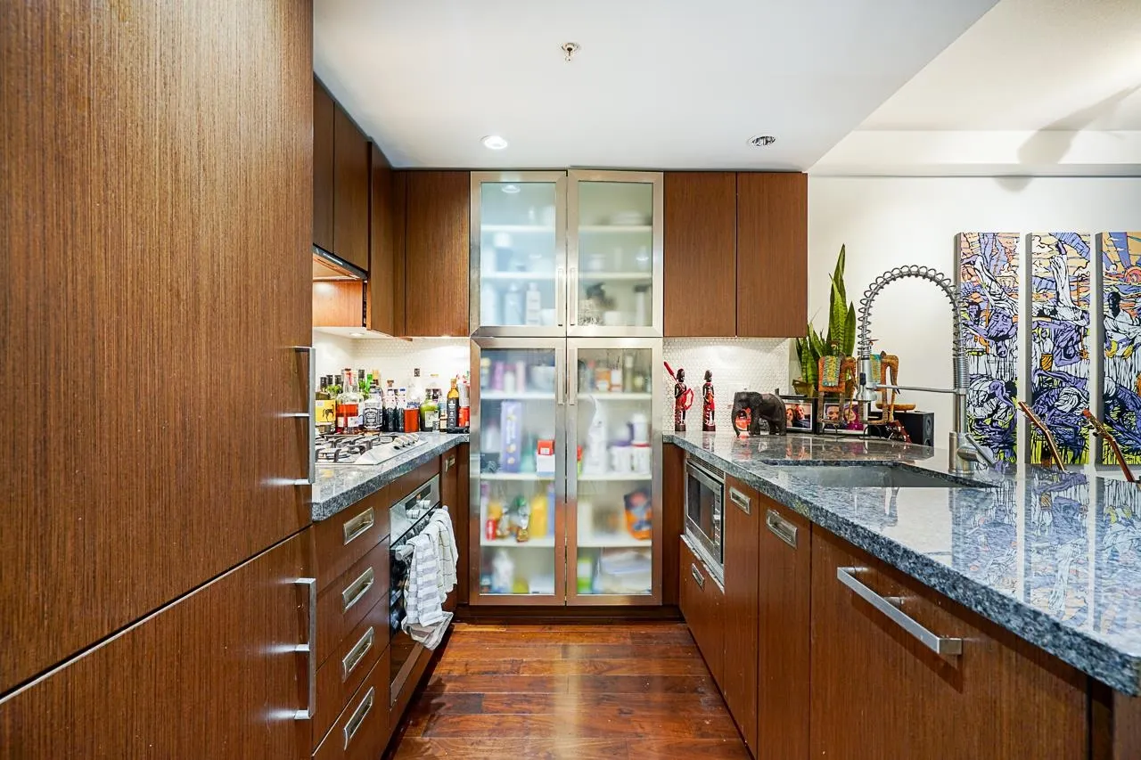 1055 Richards Street #210