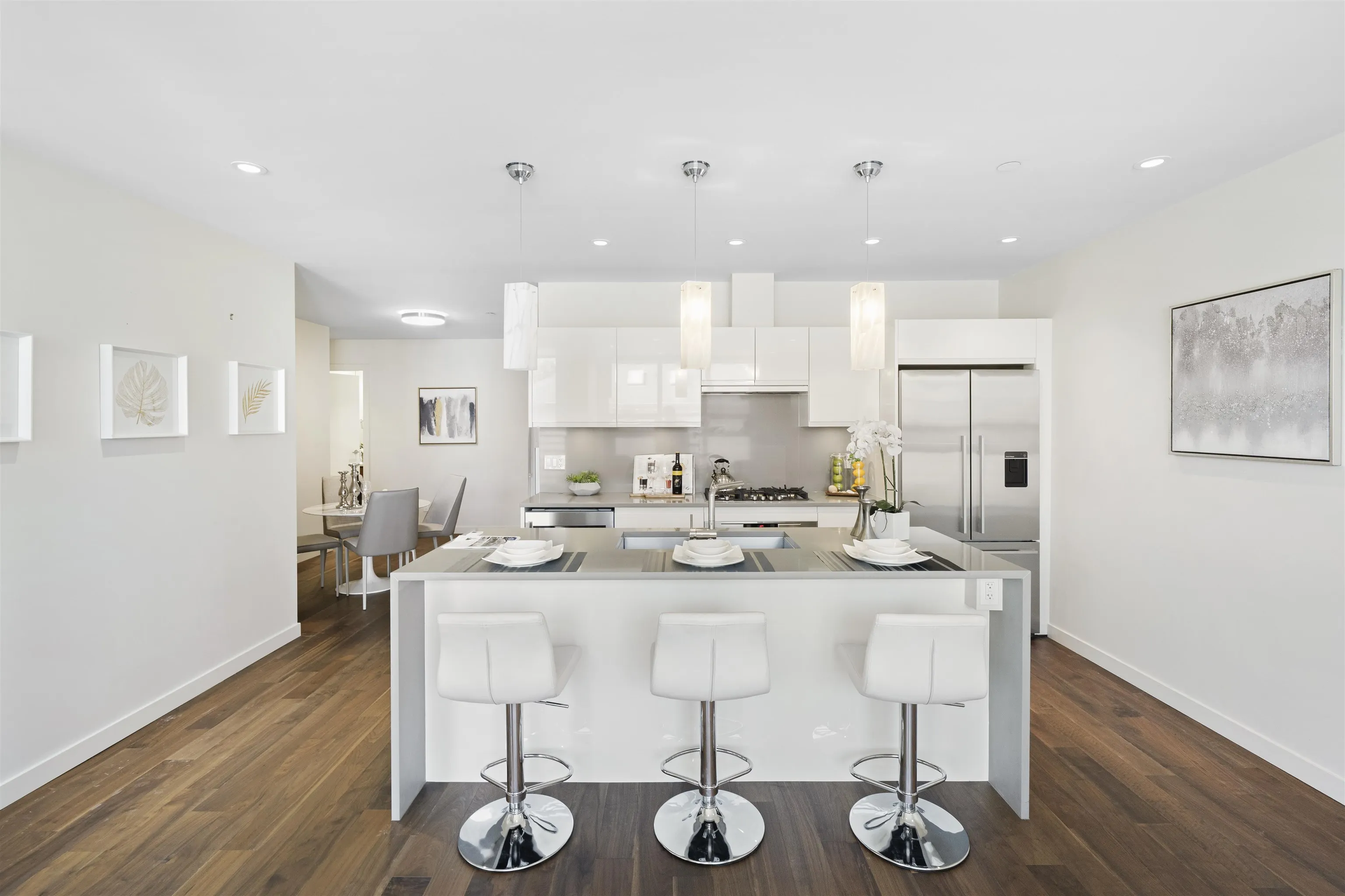 2095 W 44th Avenue #203
