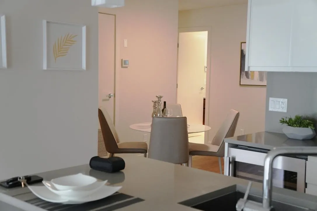2095 W 44th Avenue #203