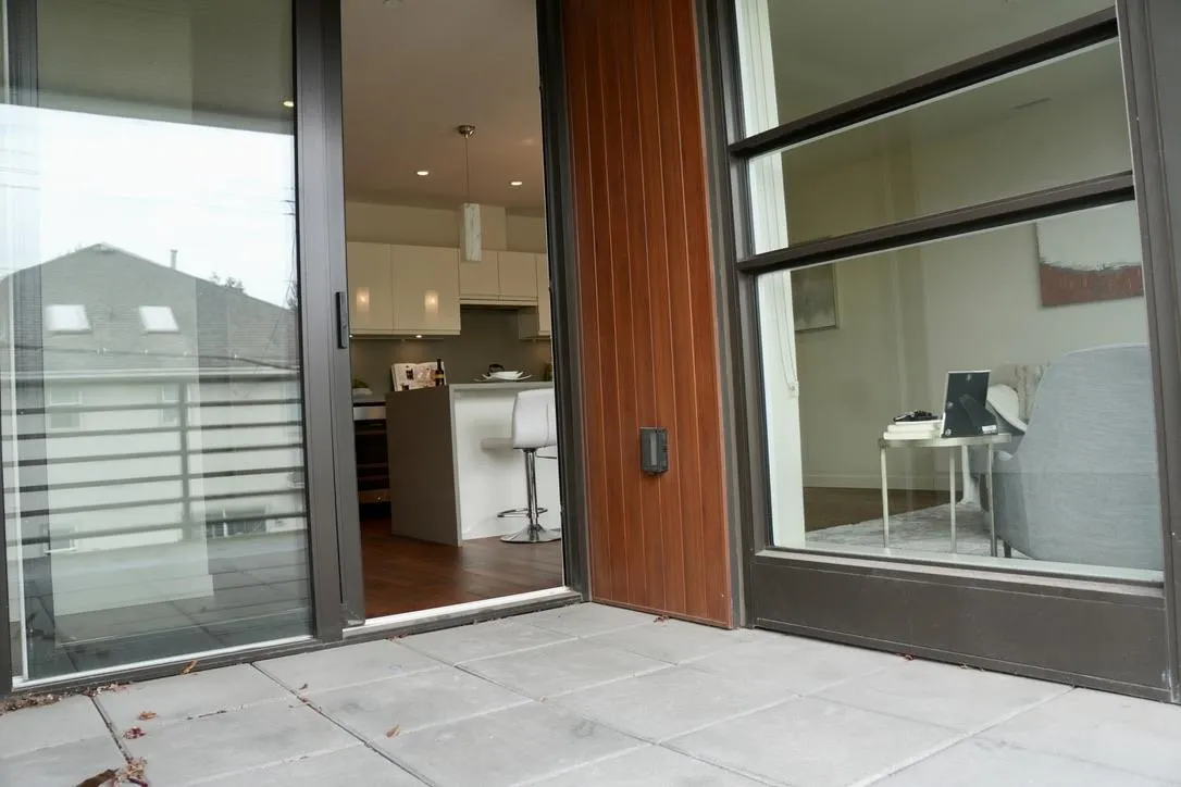 2095 W 44th Avenue #203