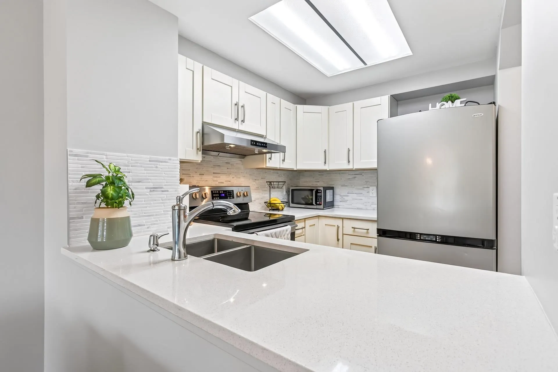 1650 Grant Avenue #306