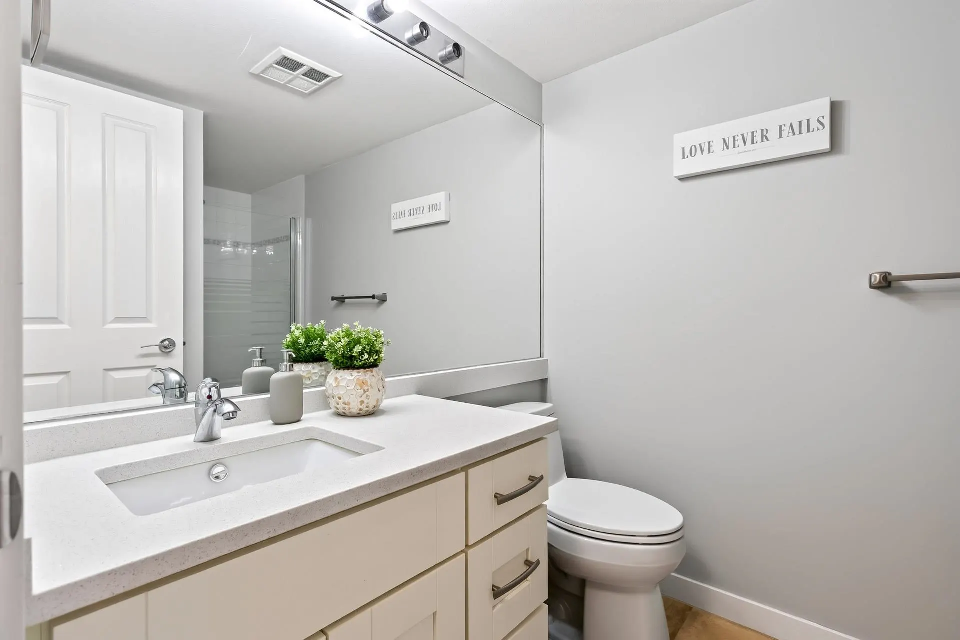 1650 Grant Avenue #306