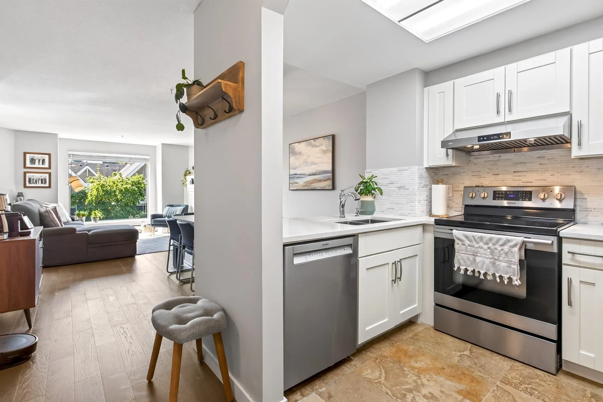 1650 Grant Avenue #306