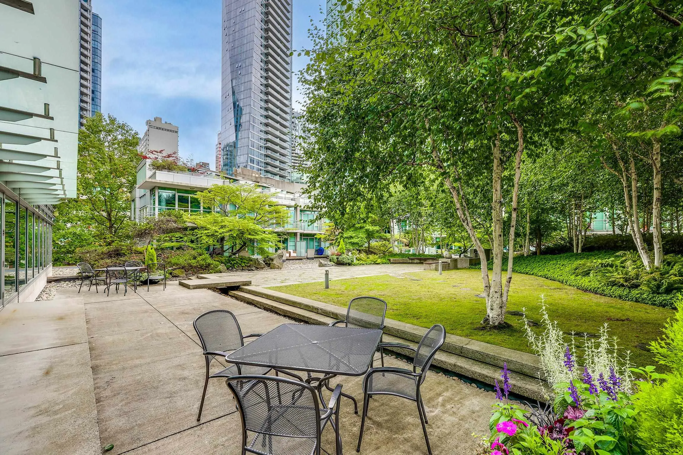 590 Nicola Street #1505