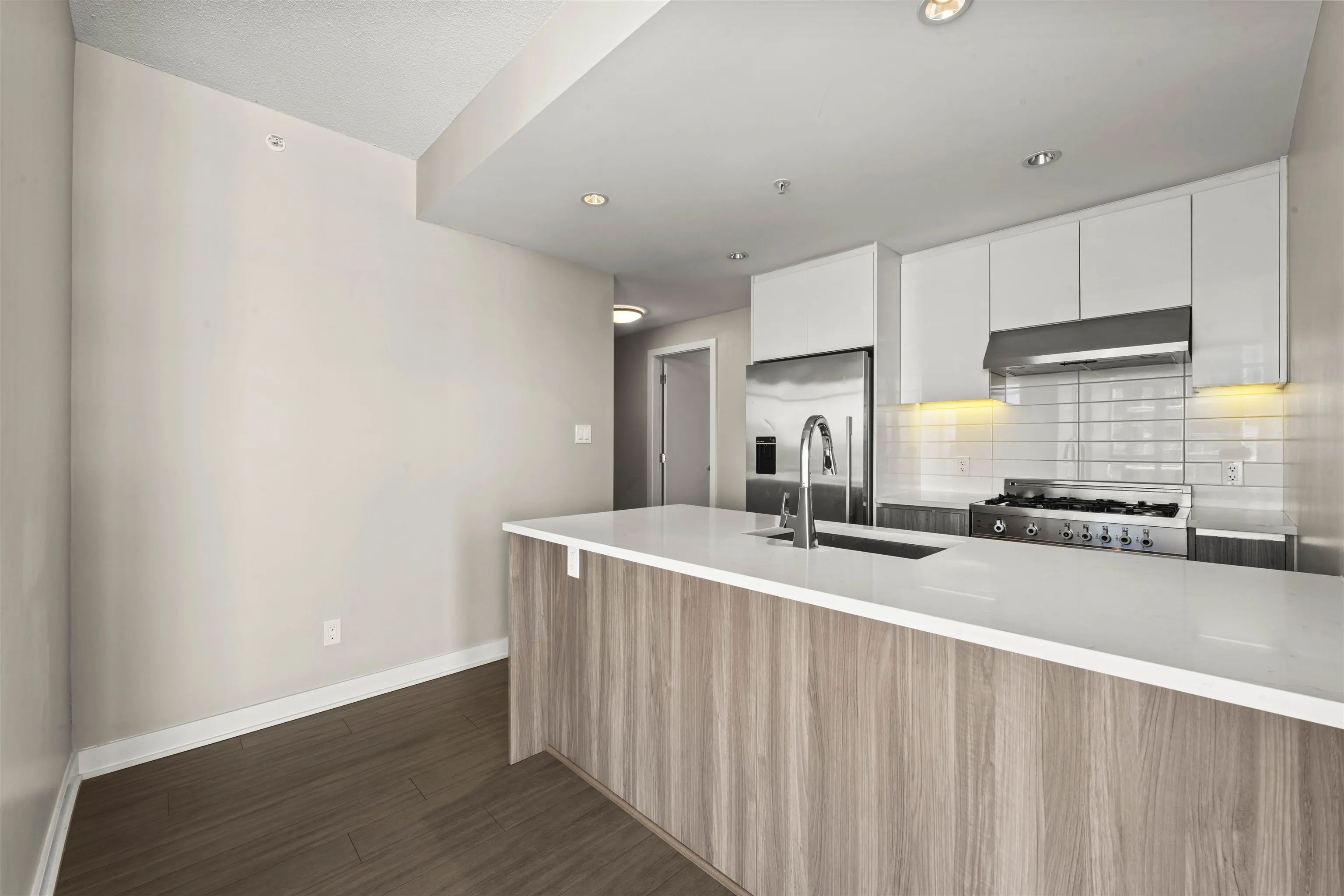 4900 Lennox Lane #3705