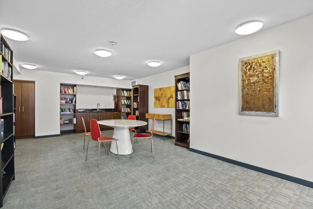 1650 W 7th Avenue #1003