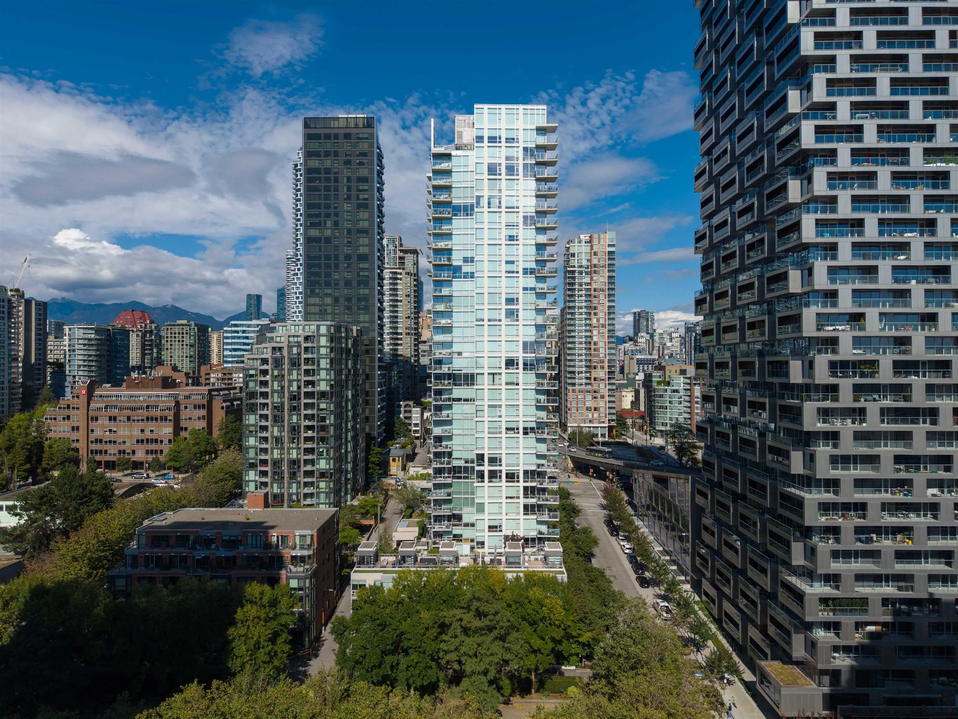 1455 Howe Street #805
