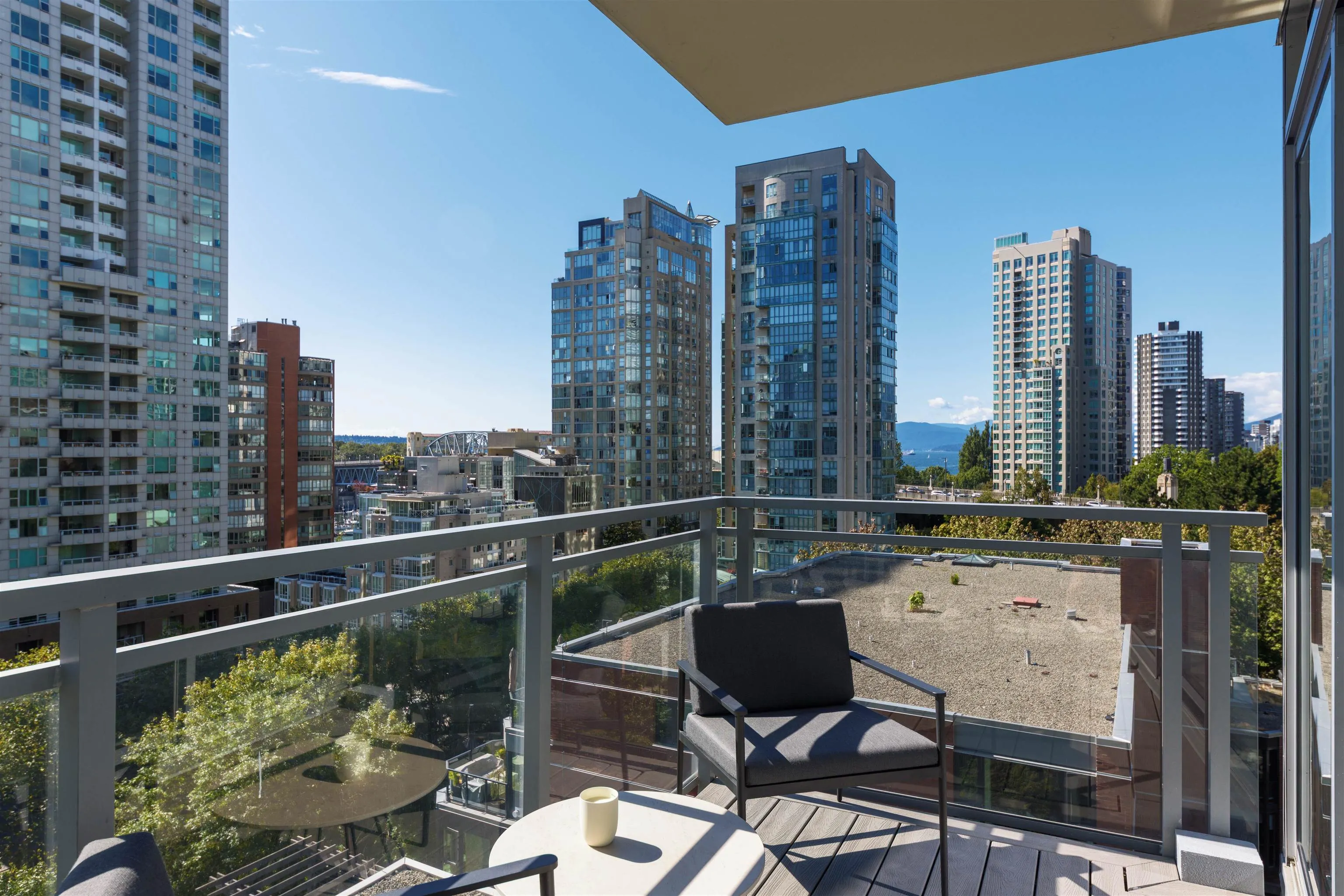1455 Howe Street #805