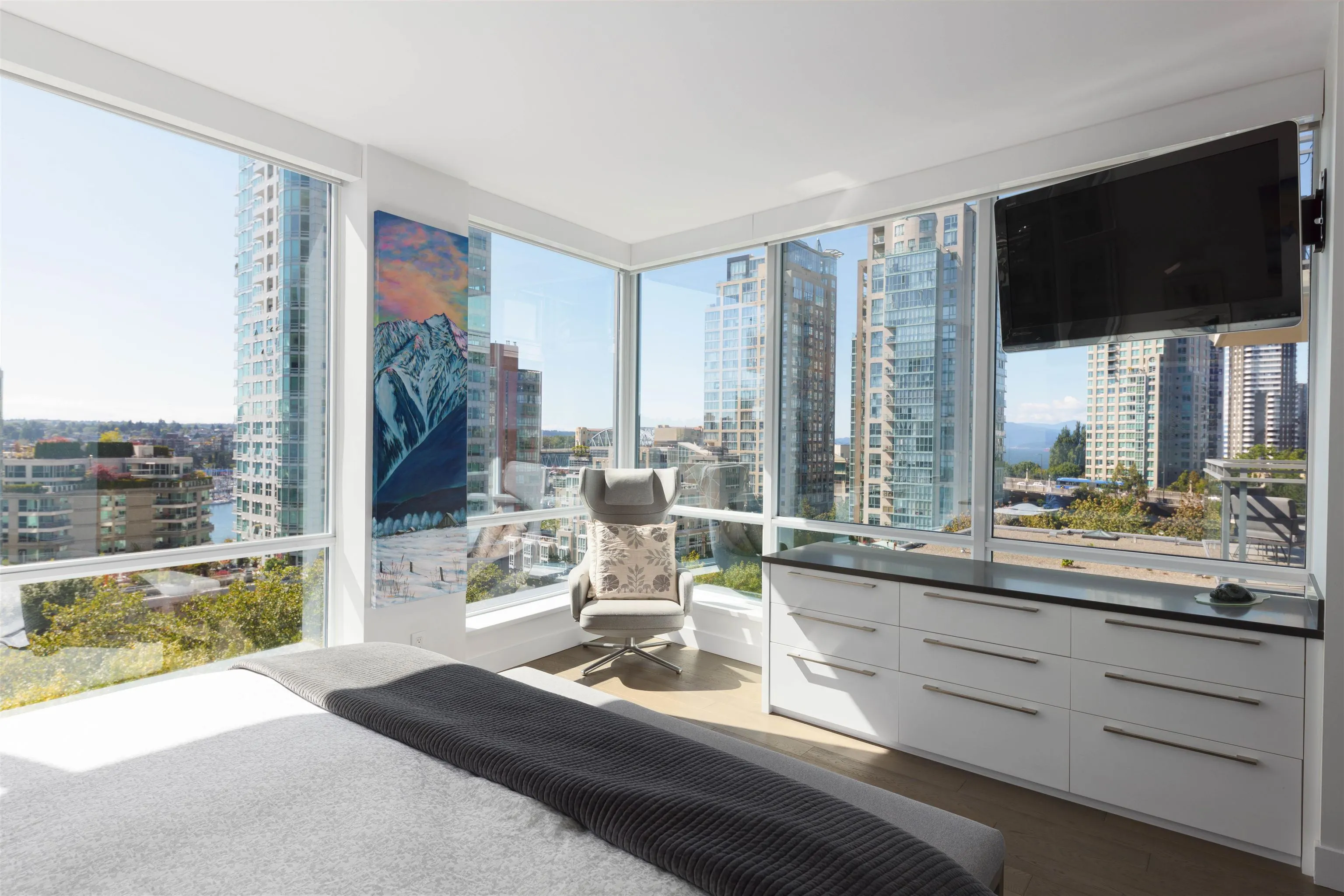 1455 Howe Street #805