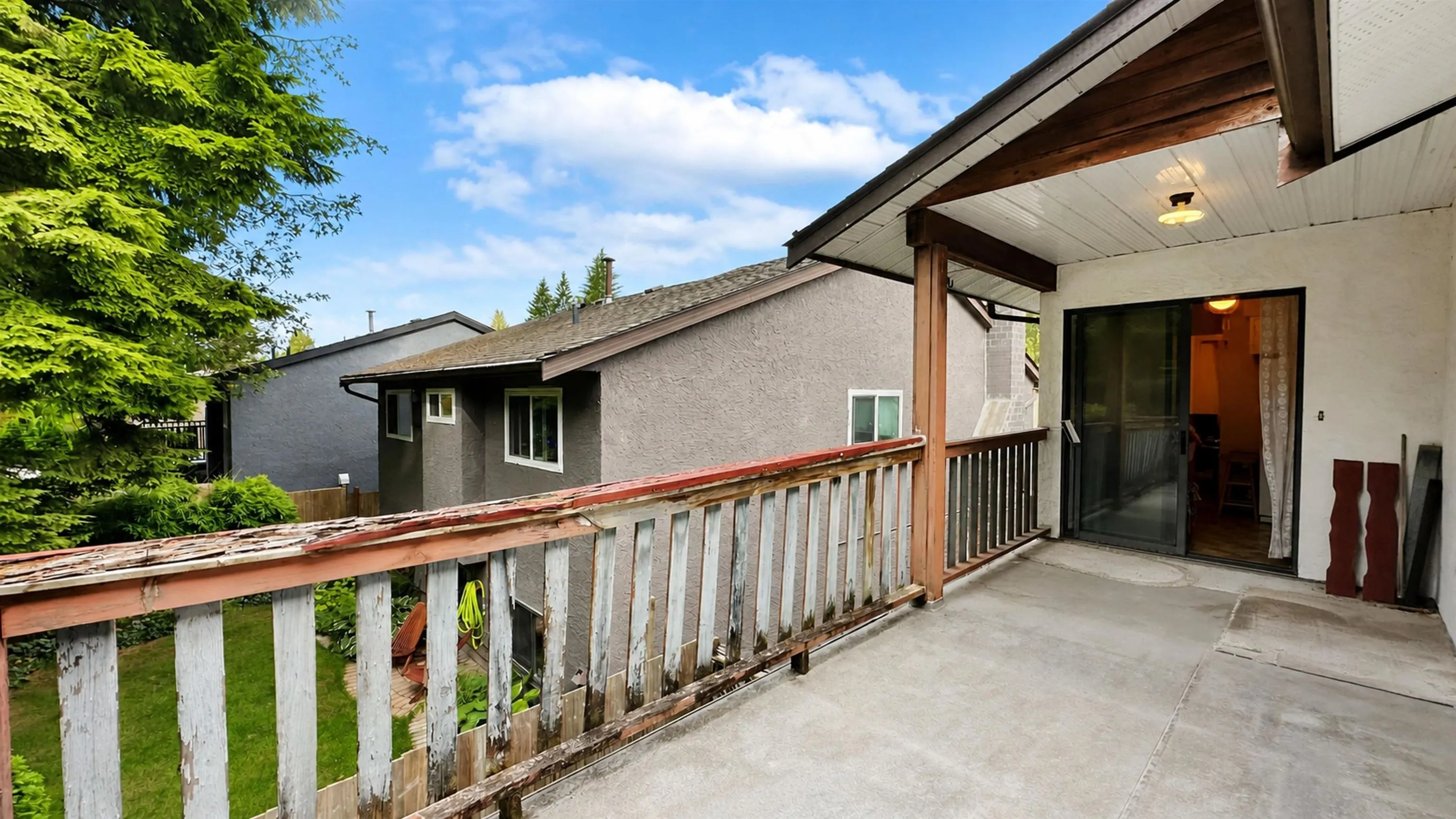 3232 Salt Spring Avenue