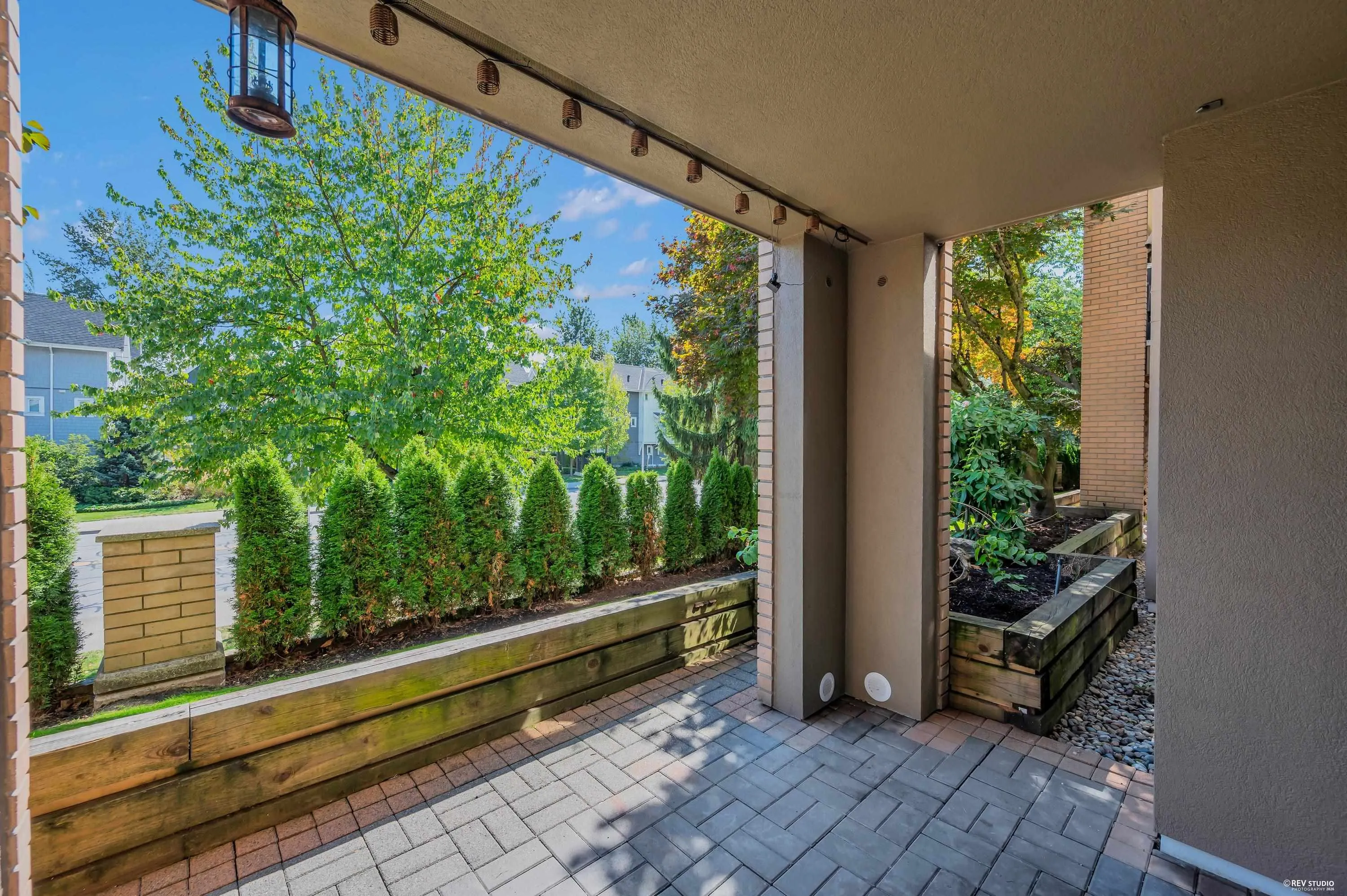 2558 Parkview Lane #105