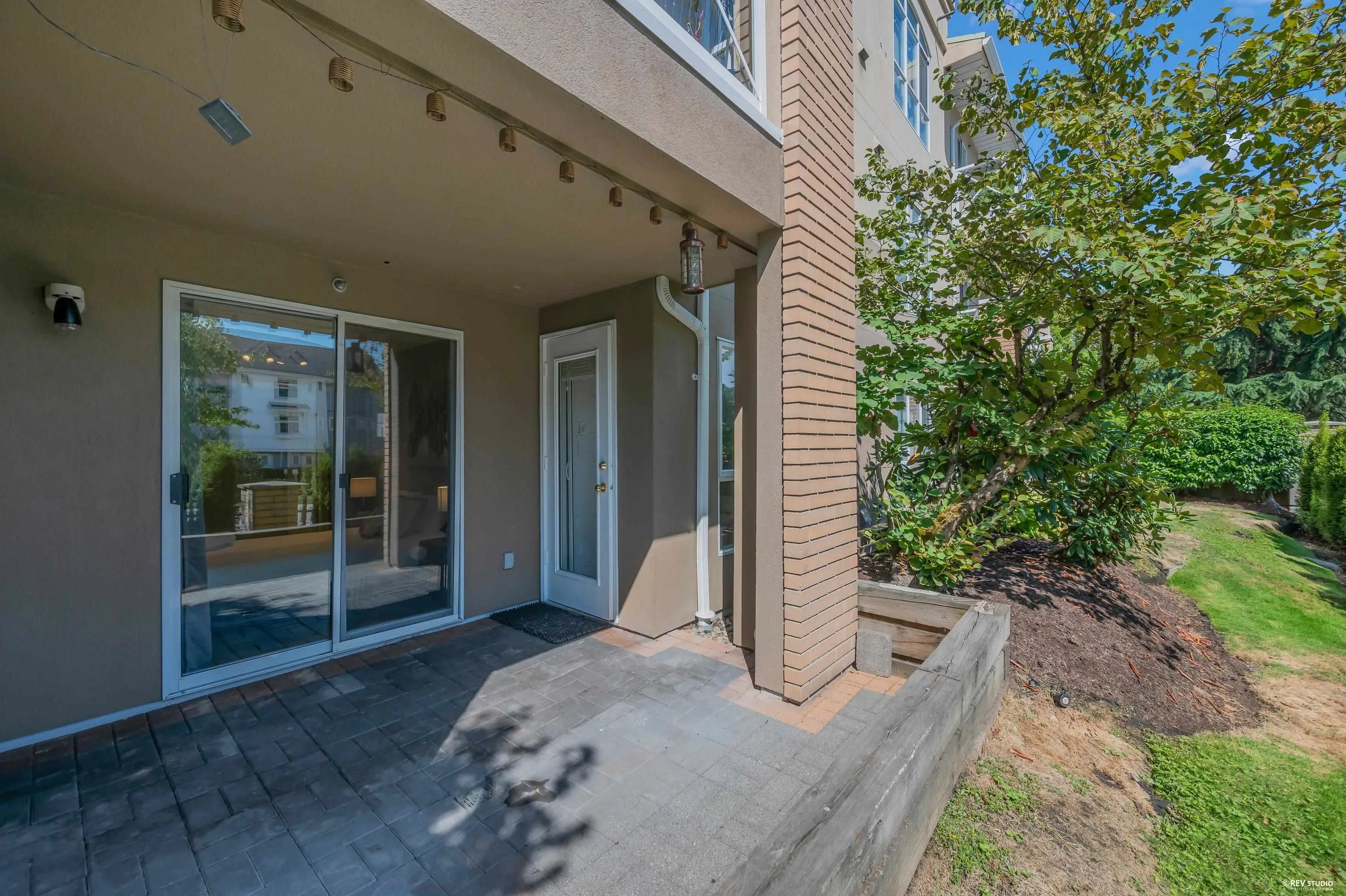 2558 Parkview Lane #105