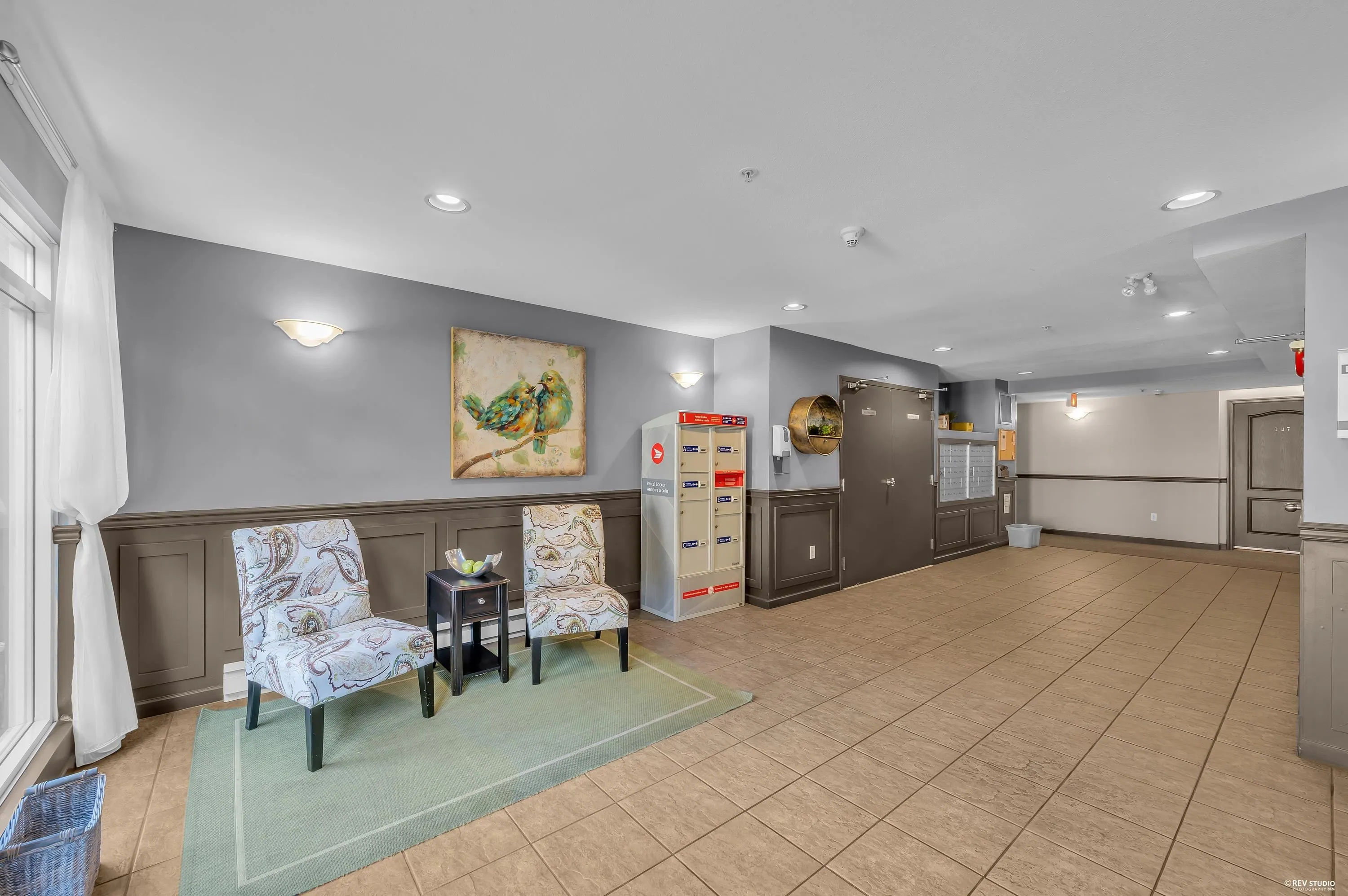 2558 Parkview Lane #105