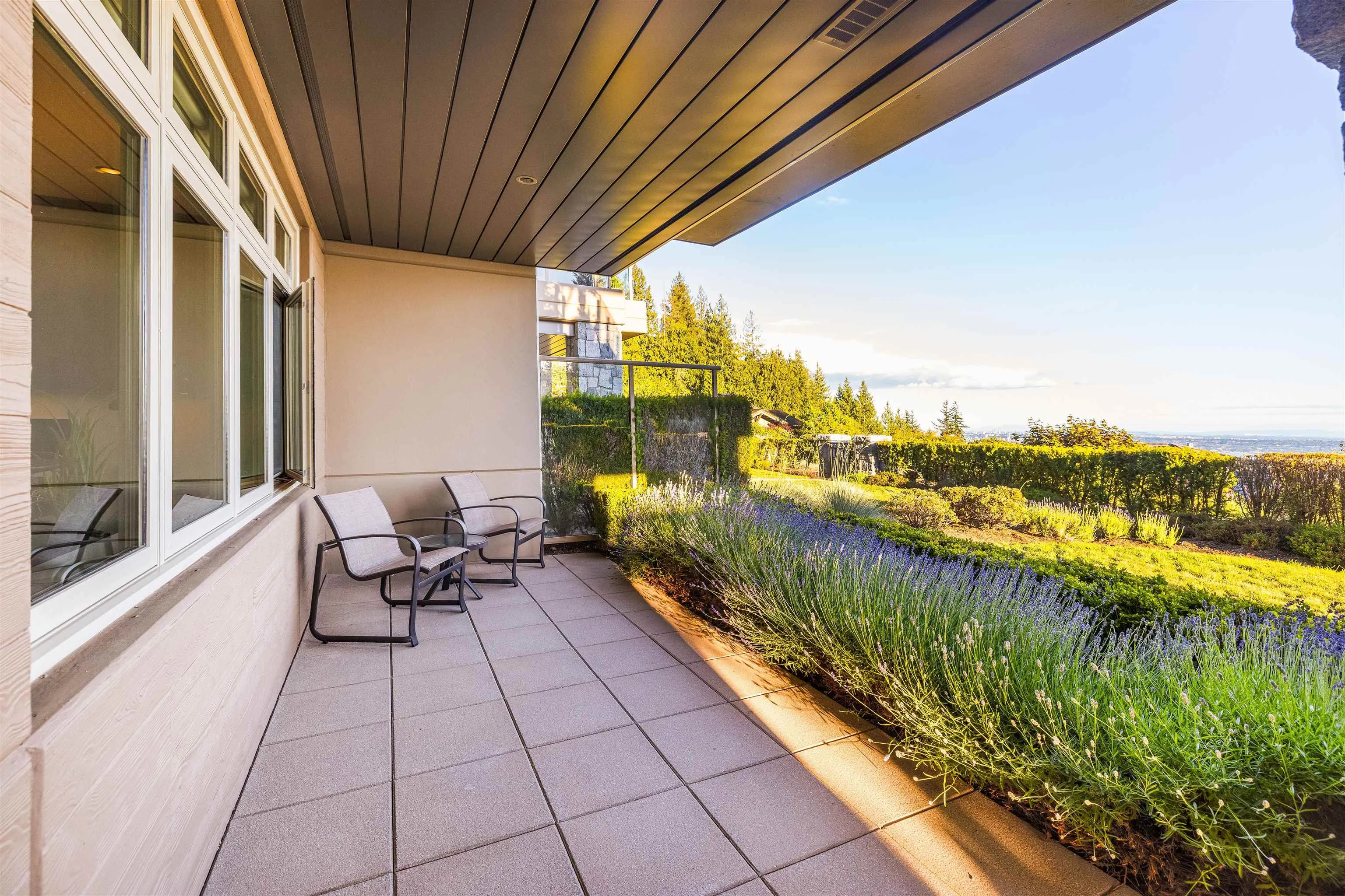 2535 Garden Court #101