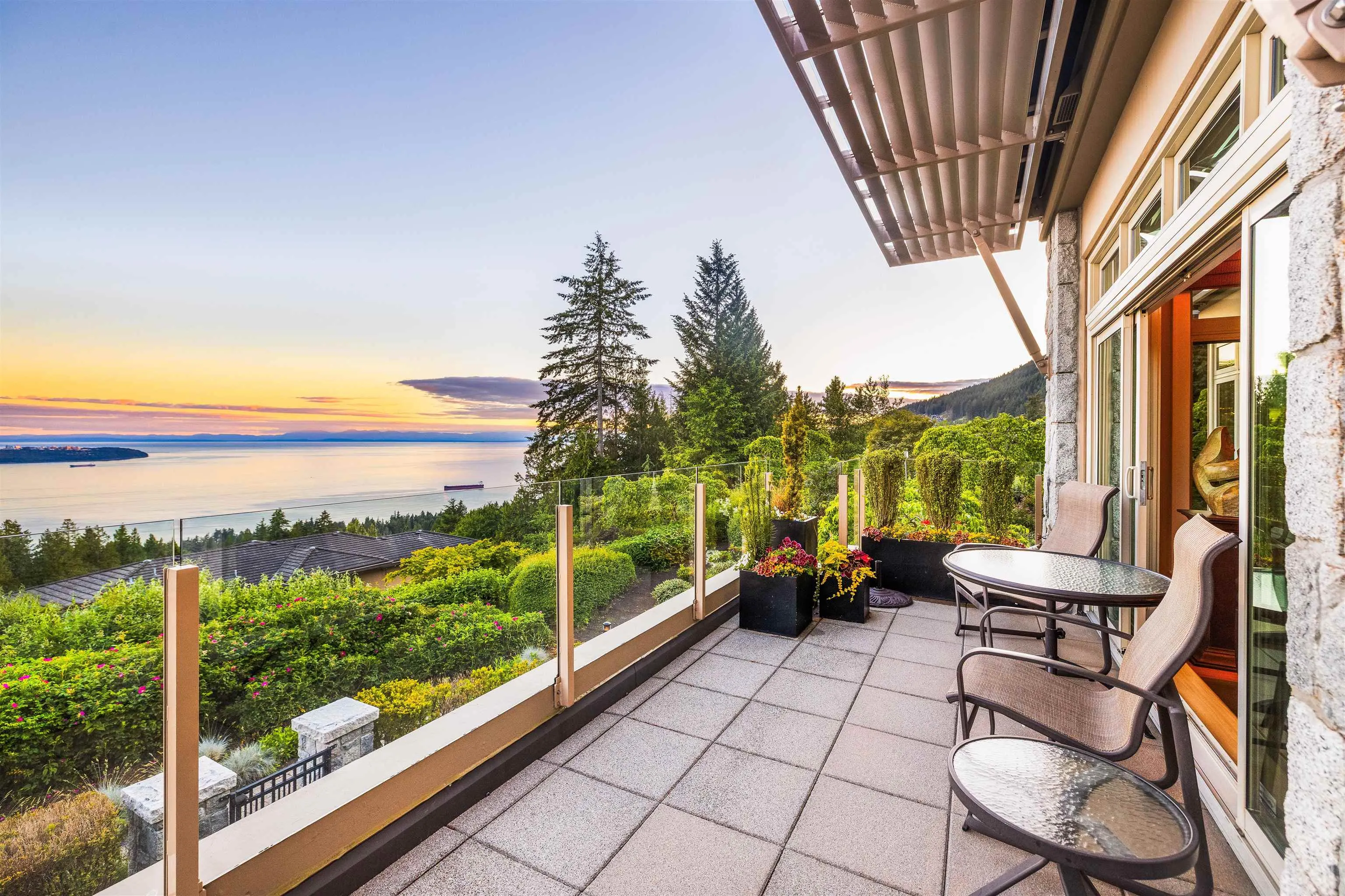 2535 Garden Court #101