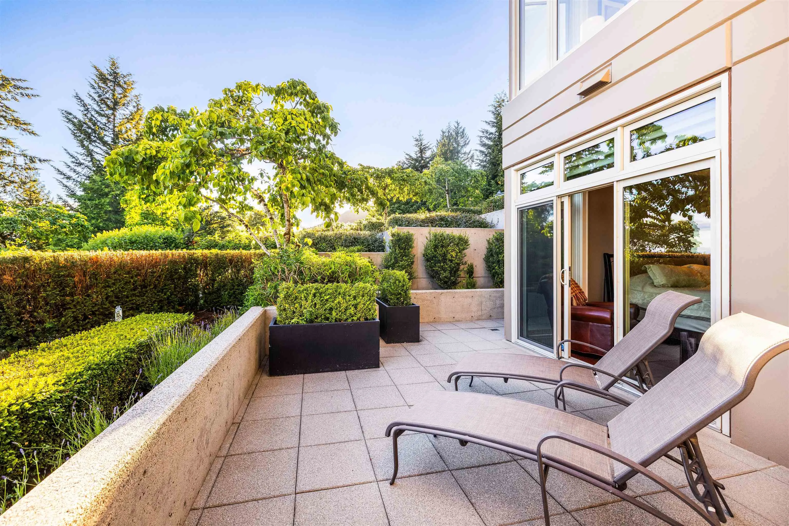 2535 Garden Court #101