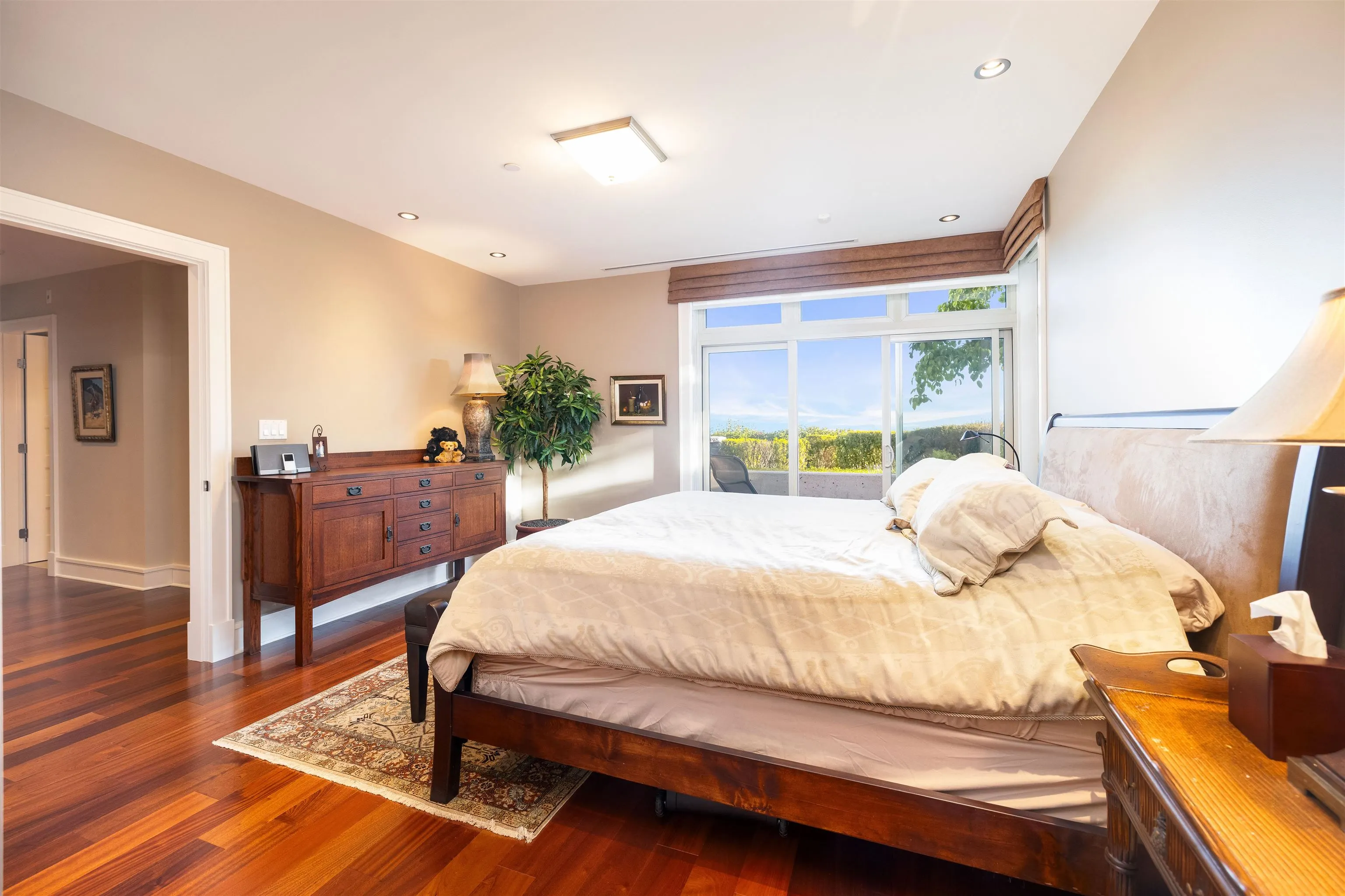 2535 Garden Court #101