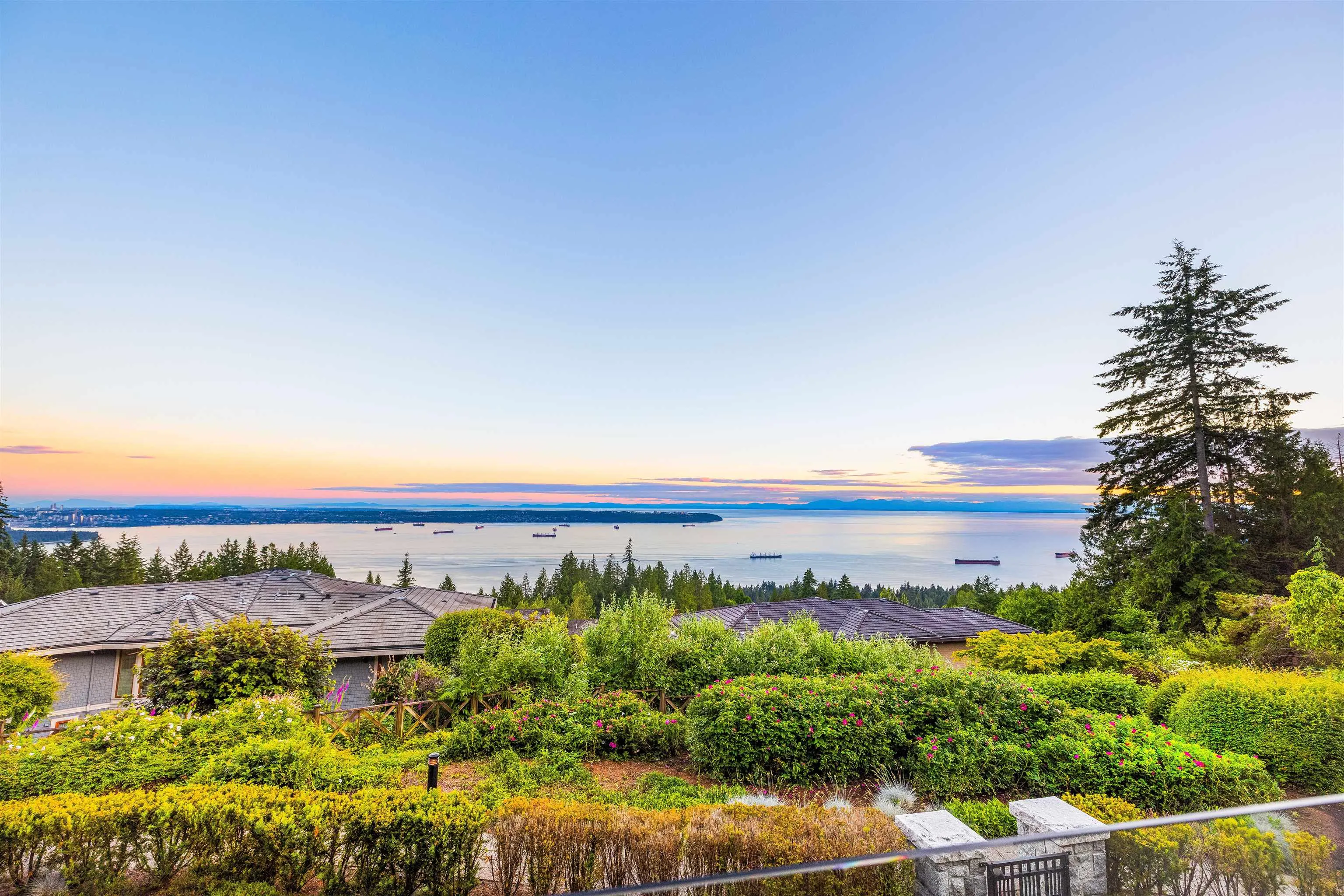 2535 Garden Court #101