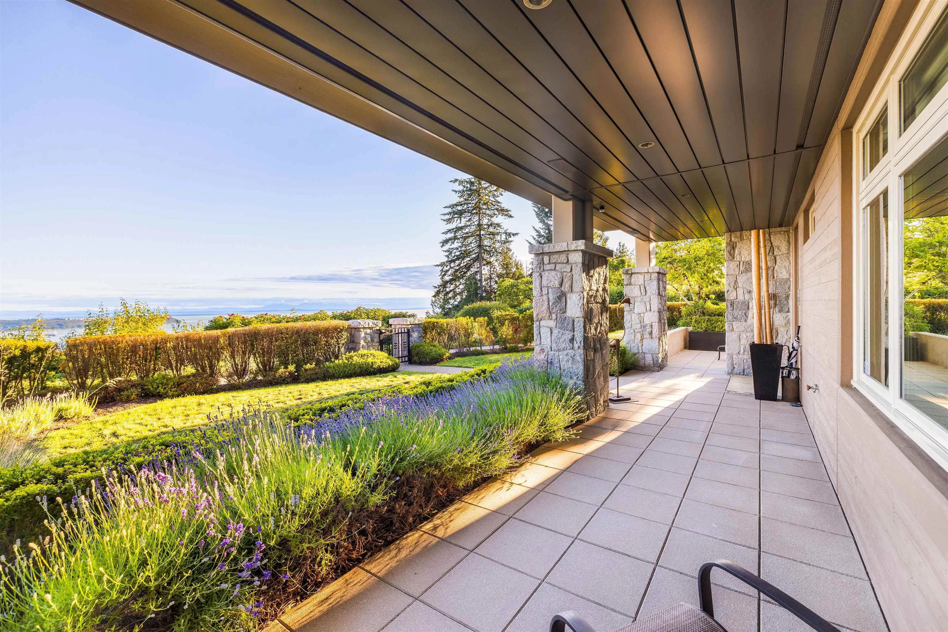 2535 Garden Court #101