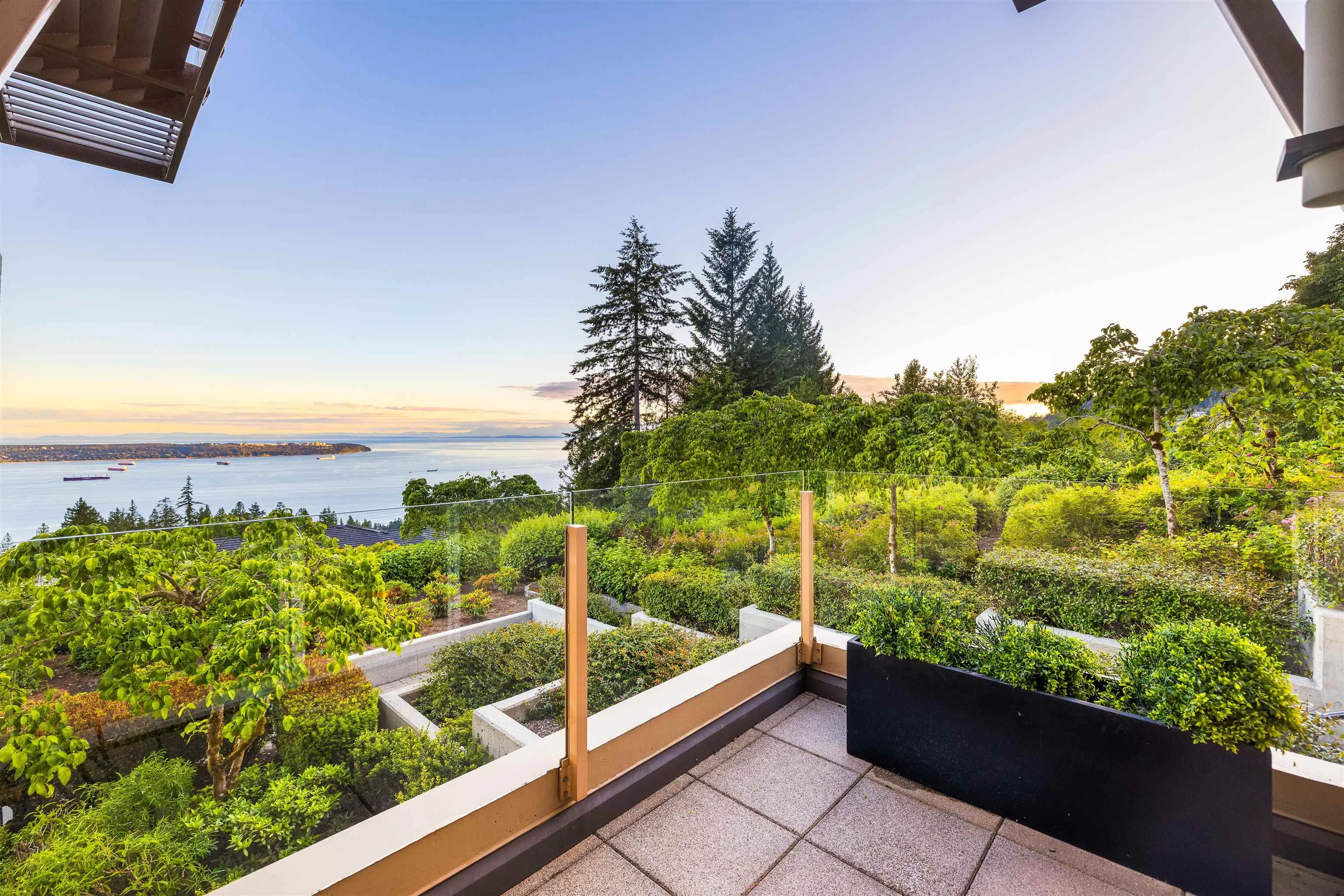 2535 Garden Court #101