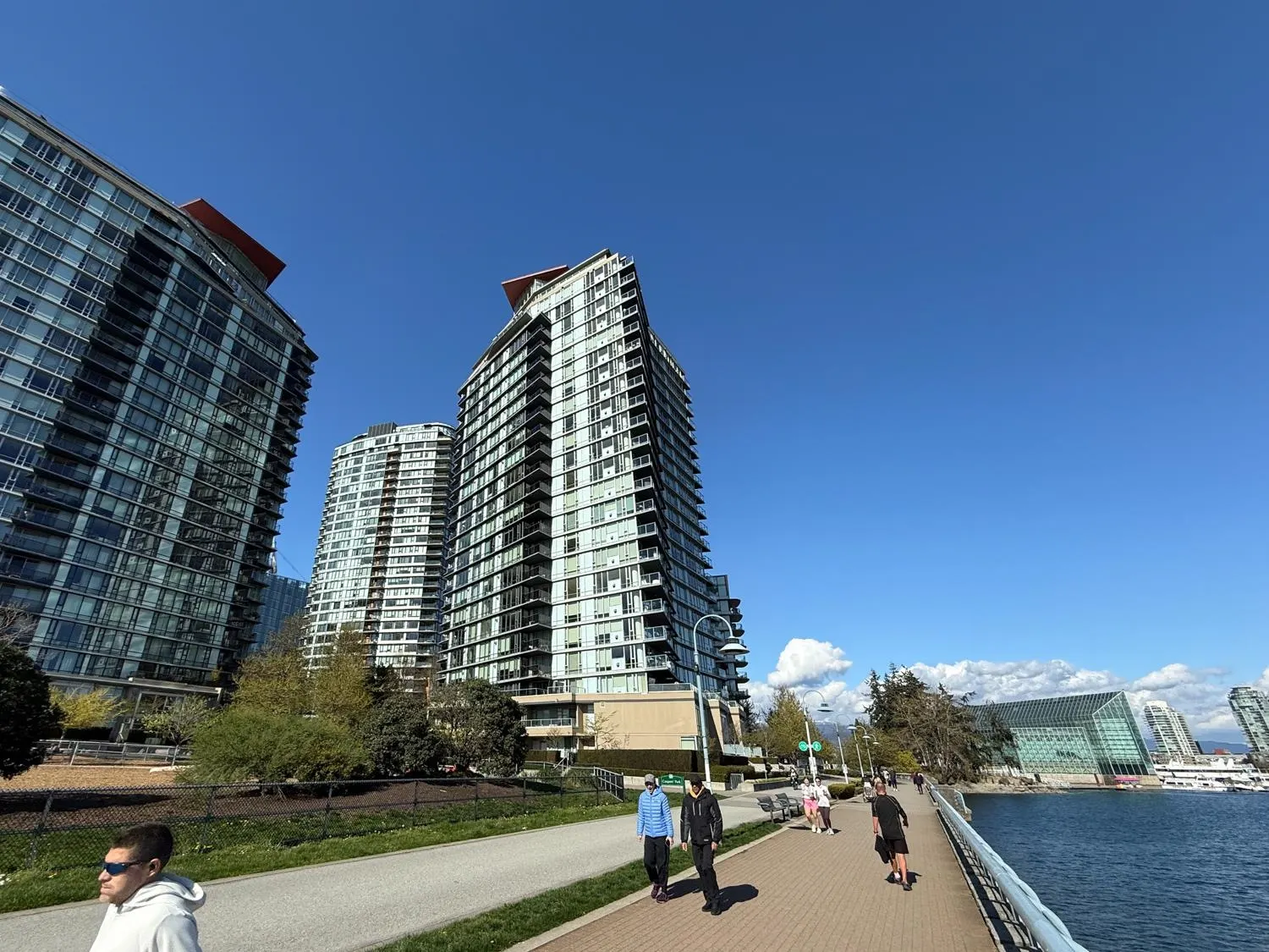 8 Smithe Mews #2503