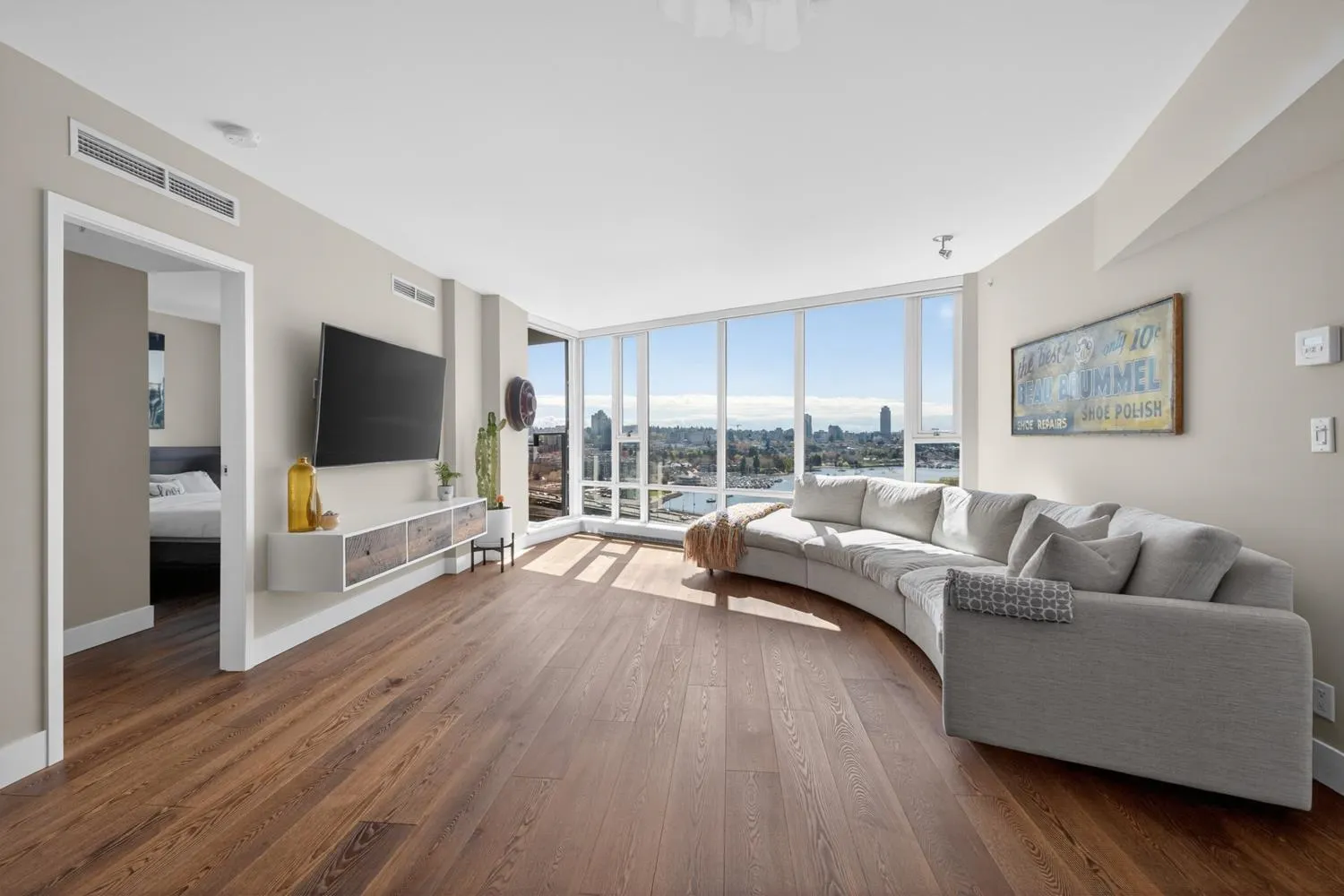 8 Smithe Mews #2503