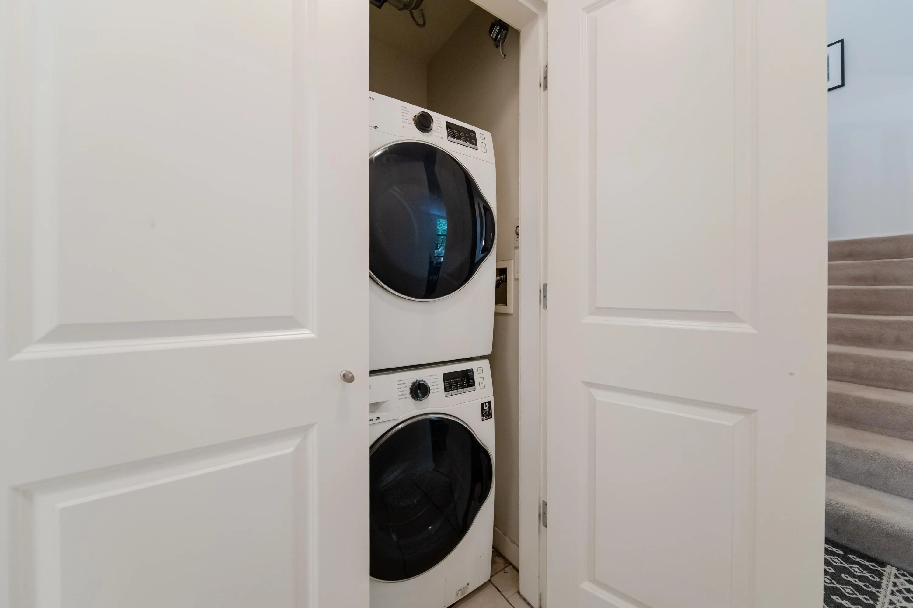 4333 Central Boulevard #8