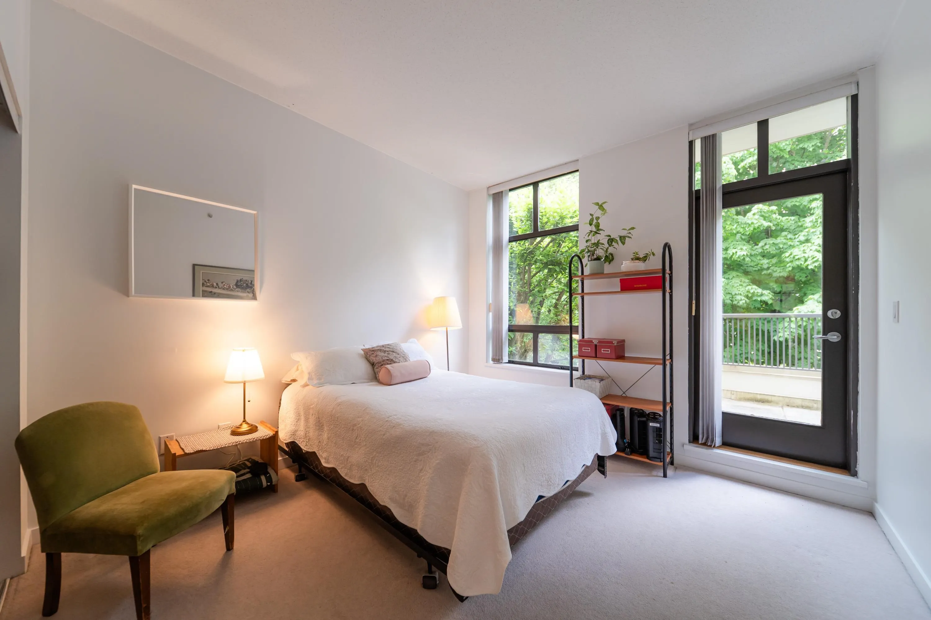 4333 Central Boulevard #8