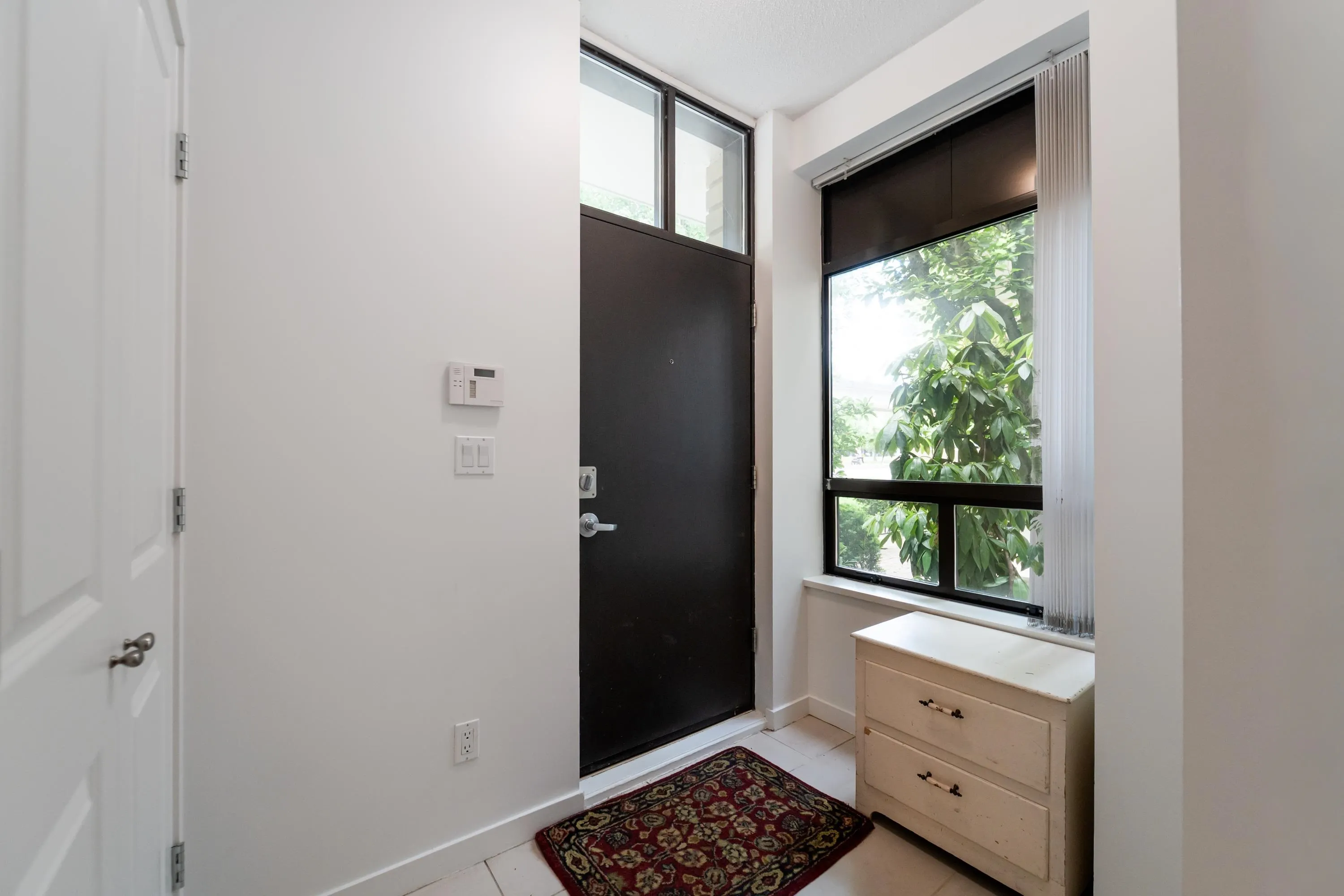 4333 Central Boulevard #8