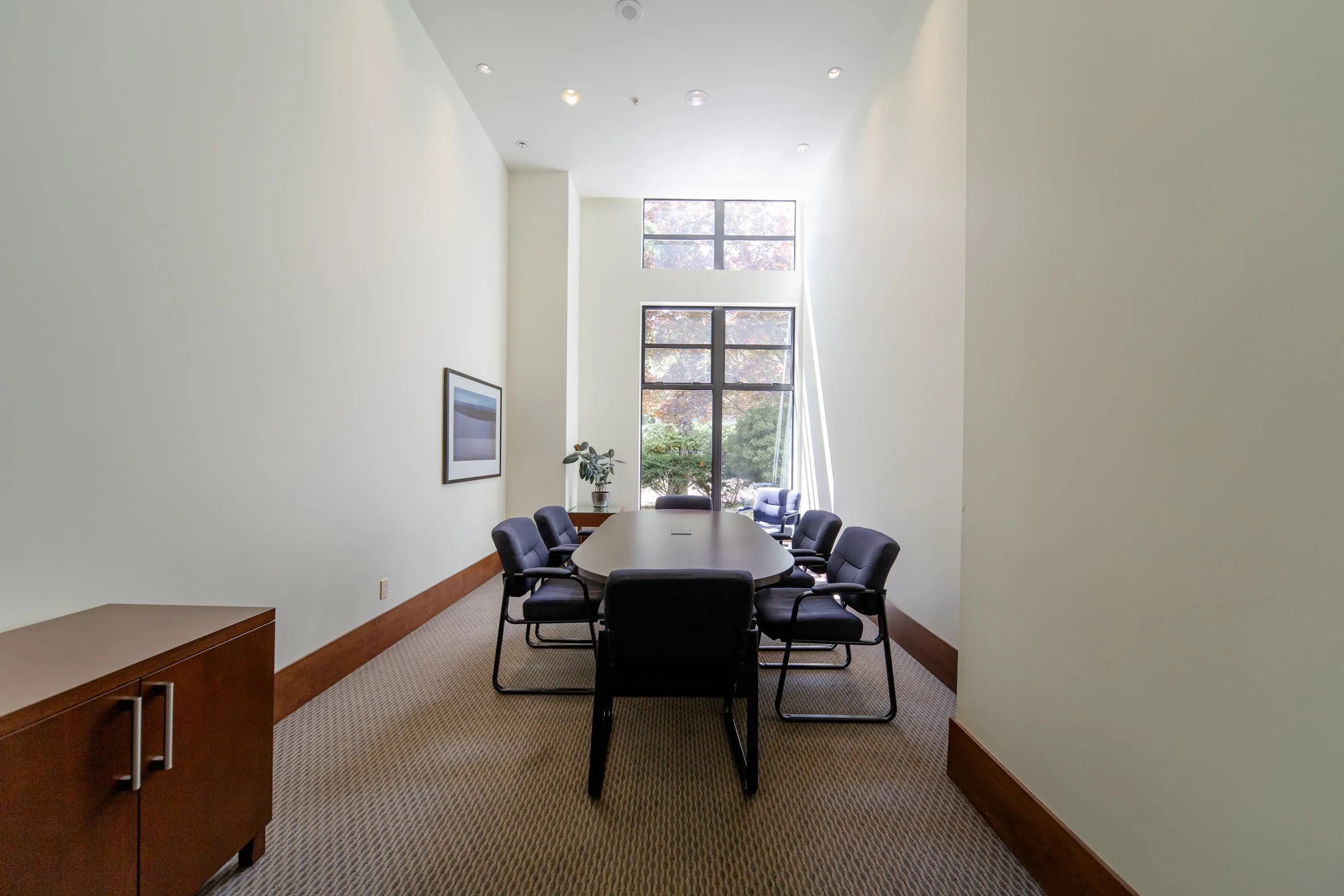 4333 Central Boulevard #8