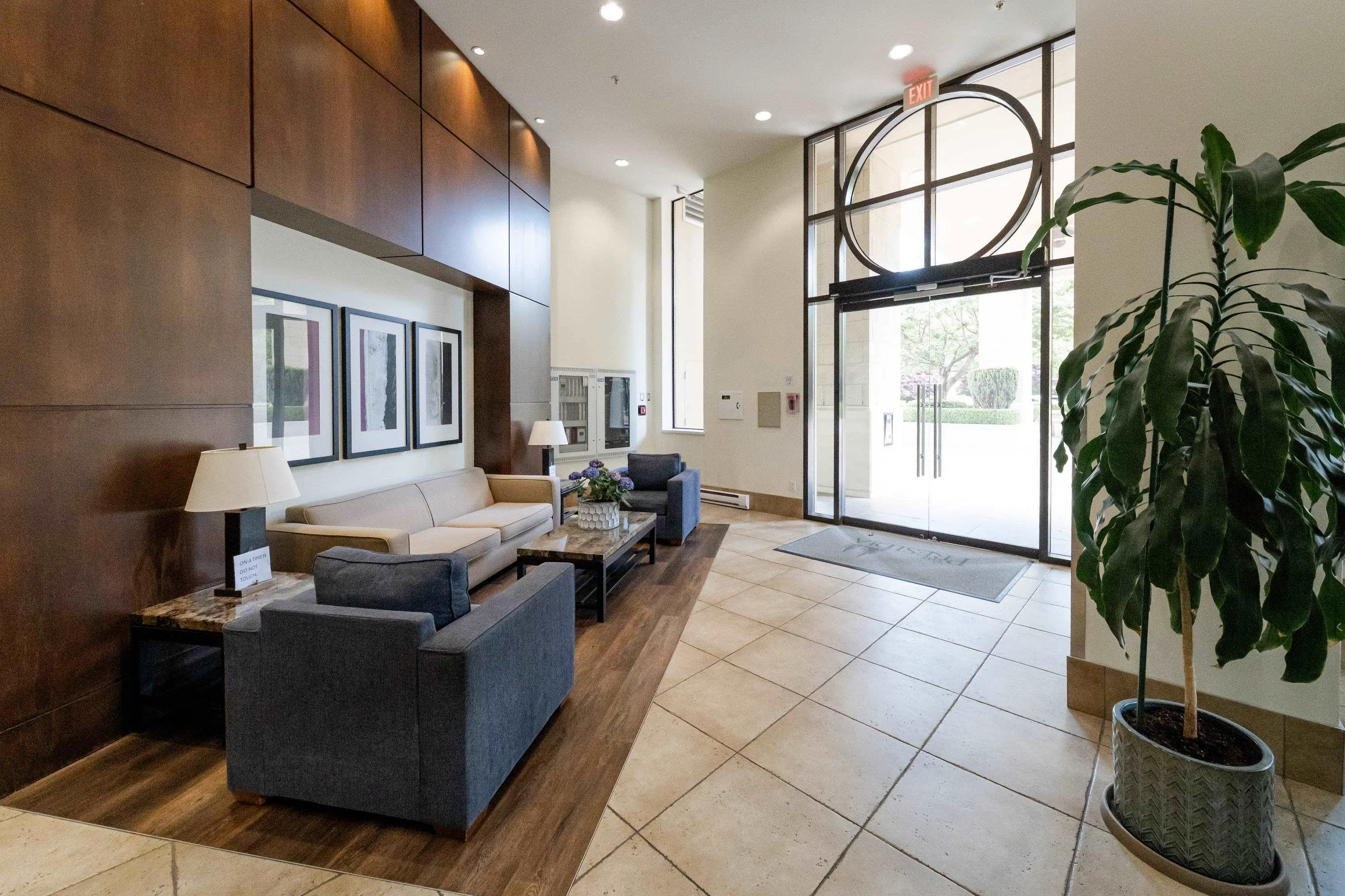 4333 Central Boulevard #8