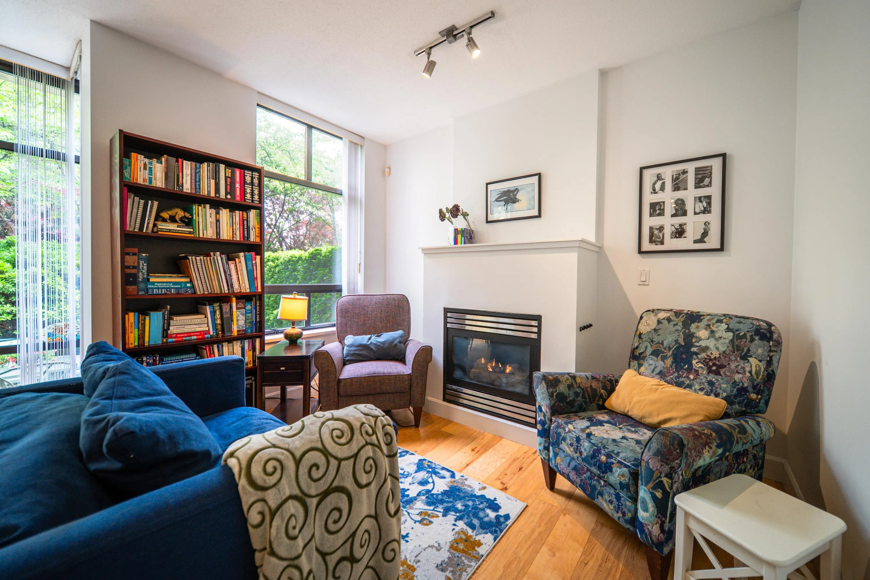 4333 Central Boulevard #8