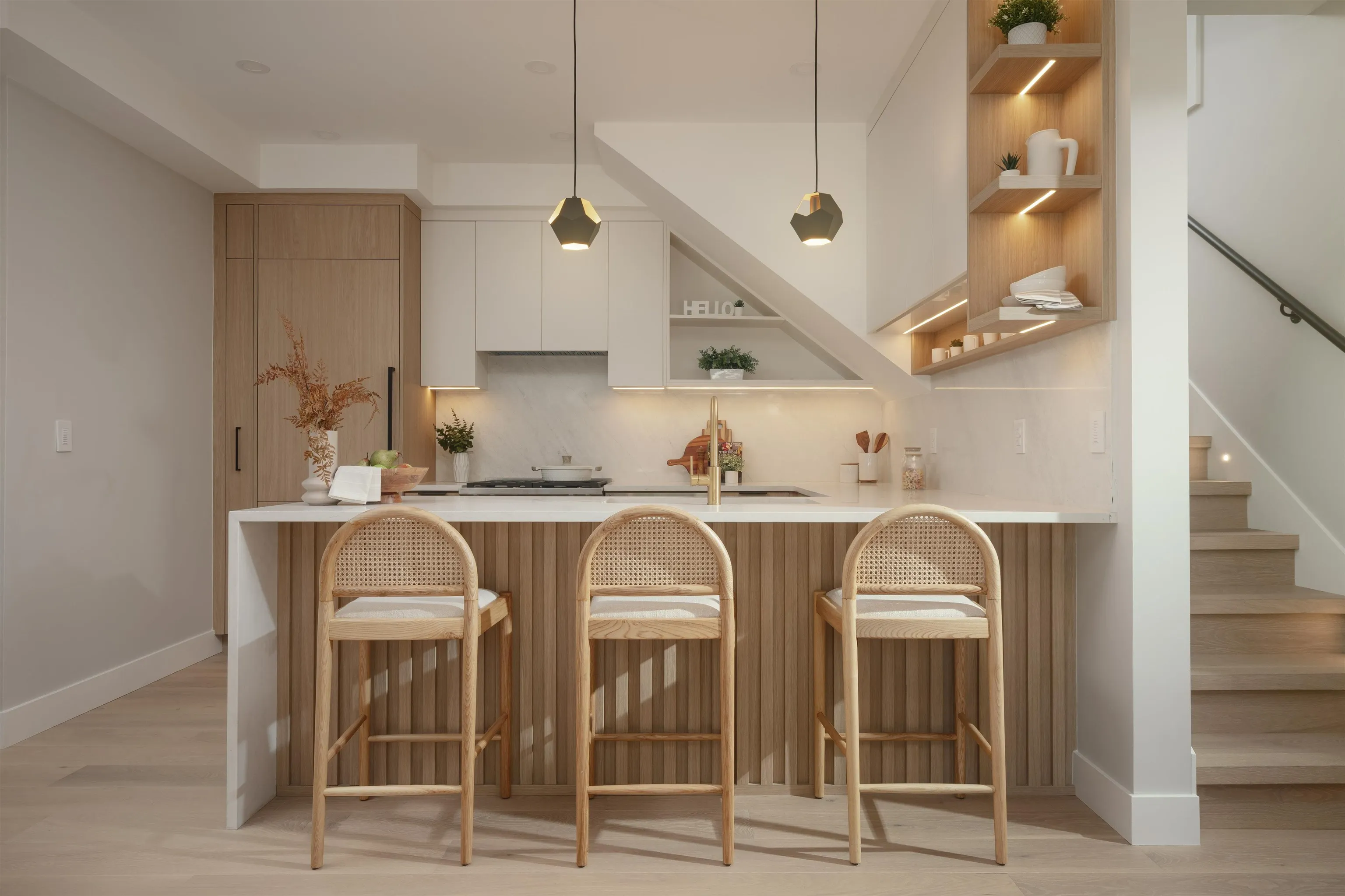 470 W 20 Avenue #1